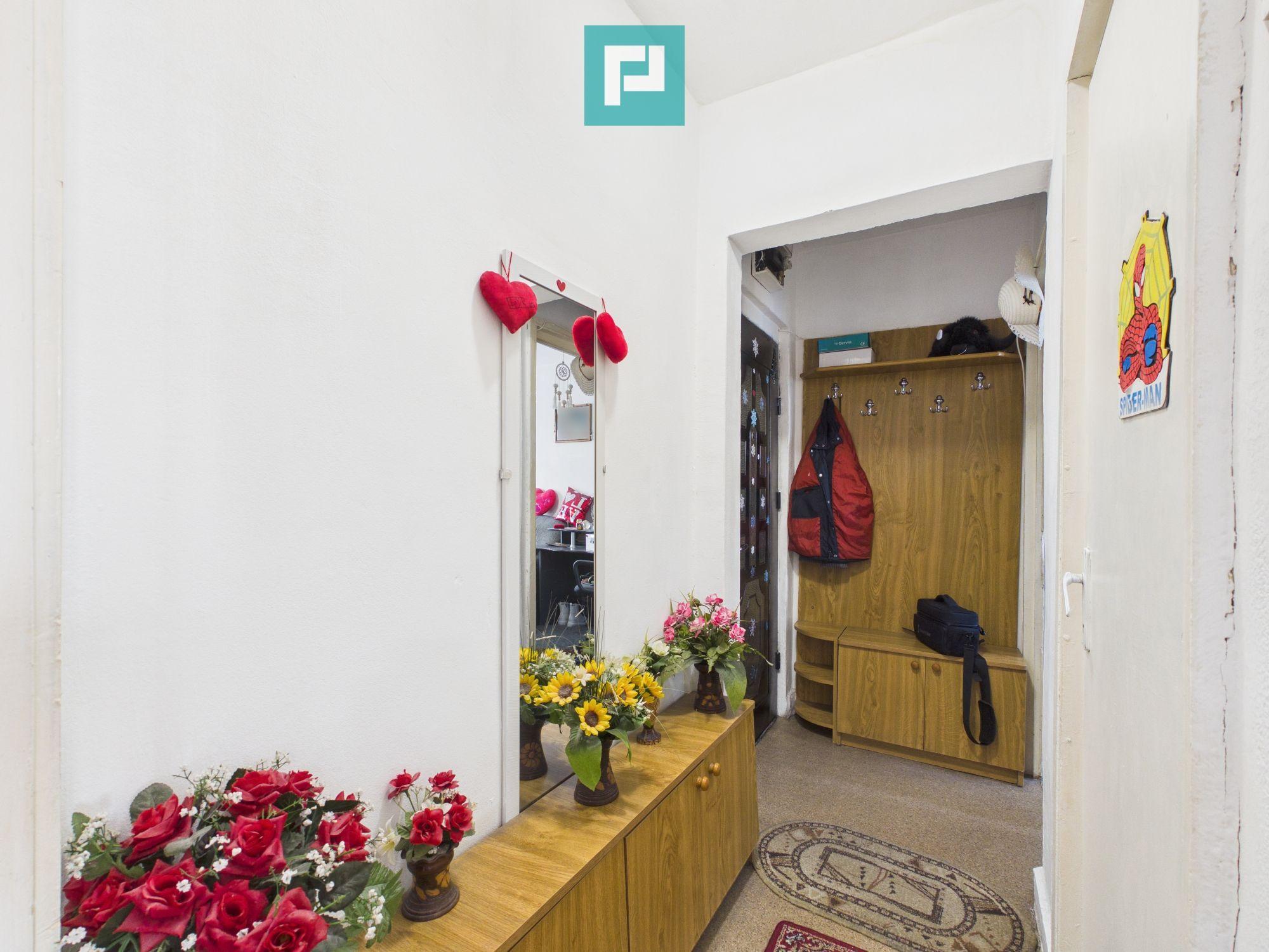 3 camere la super pret – Str. Borsecului - 7