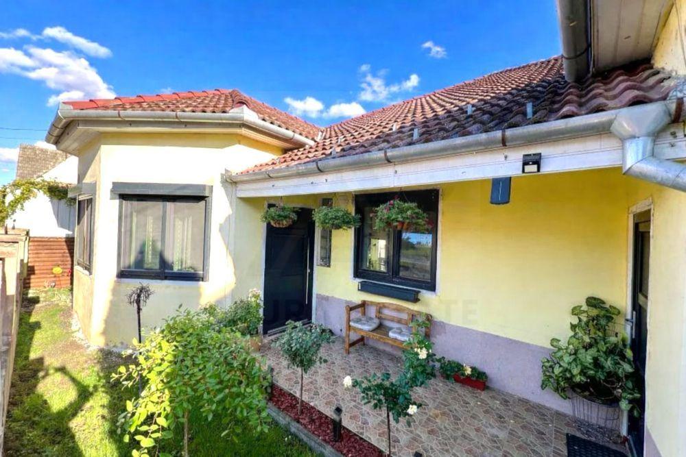 Casă 180 mp utili teren 710 mp panouri solare si hala in Sura Mare - 2