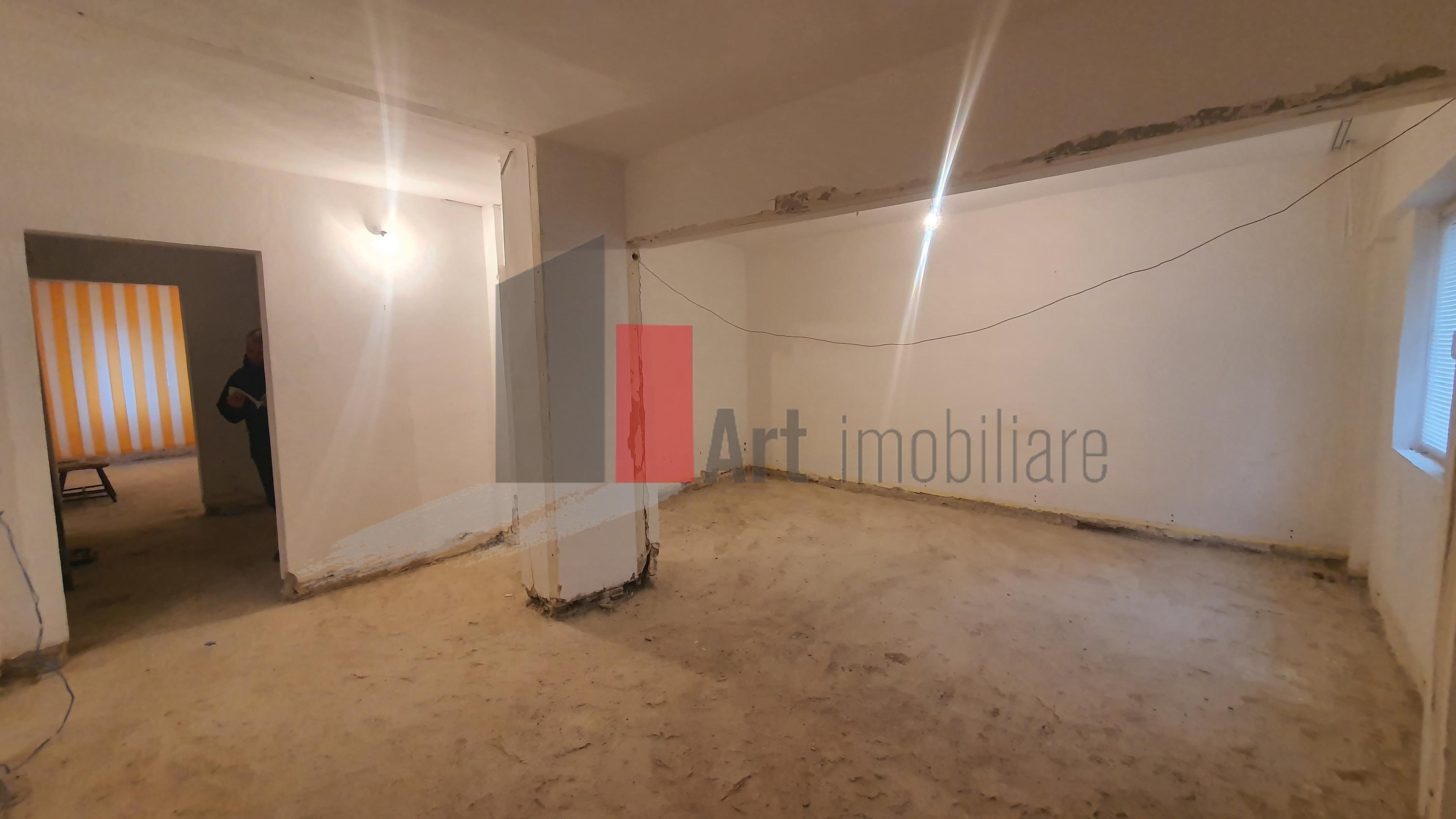 Super Ocazie - Ap 4 cam Giurgiu decomandat, parter - 7