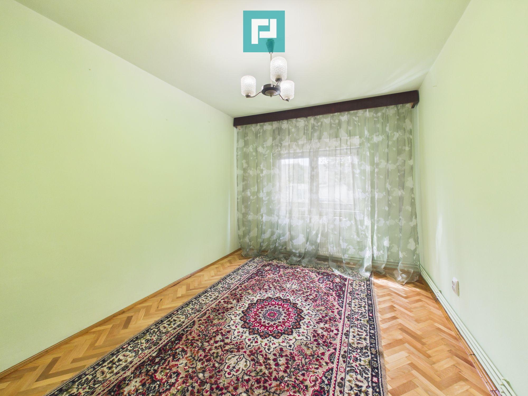 Apartament cu 5 camere în zona Polivalentă - 6