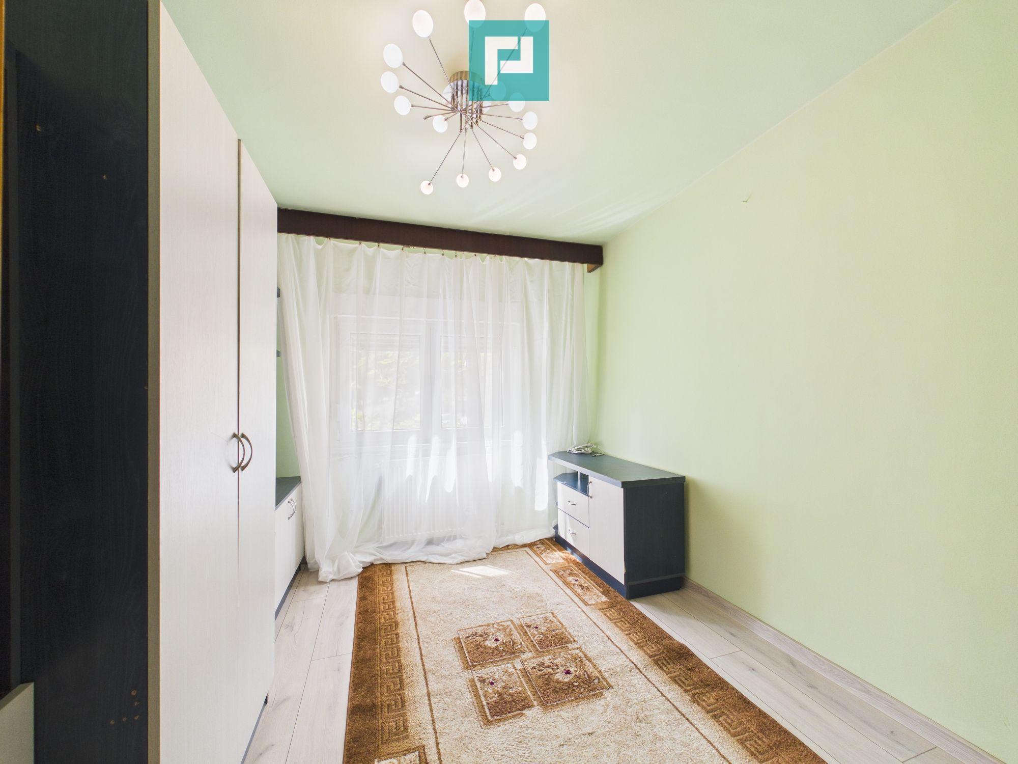 Apartament cu 5 camere în zona Polivalentă - 5