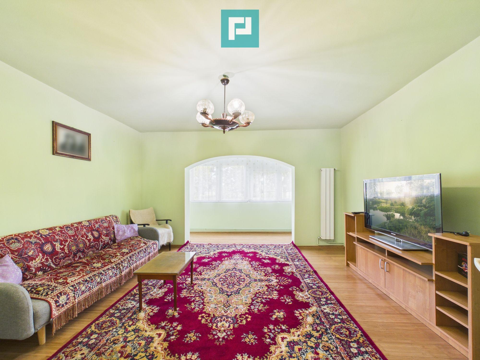 Apartament cu 5 camere în zona Polivalentă - 1