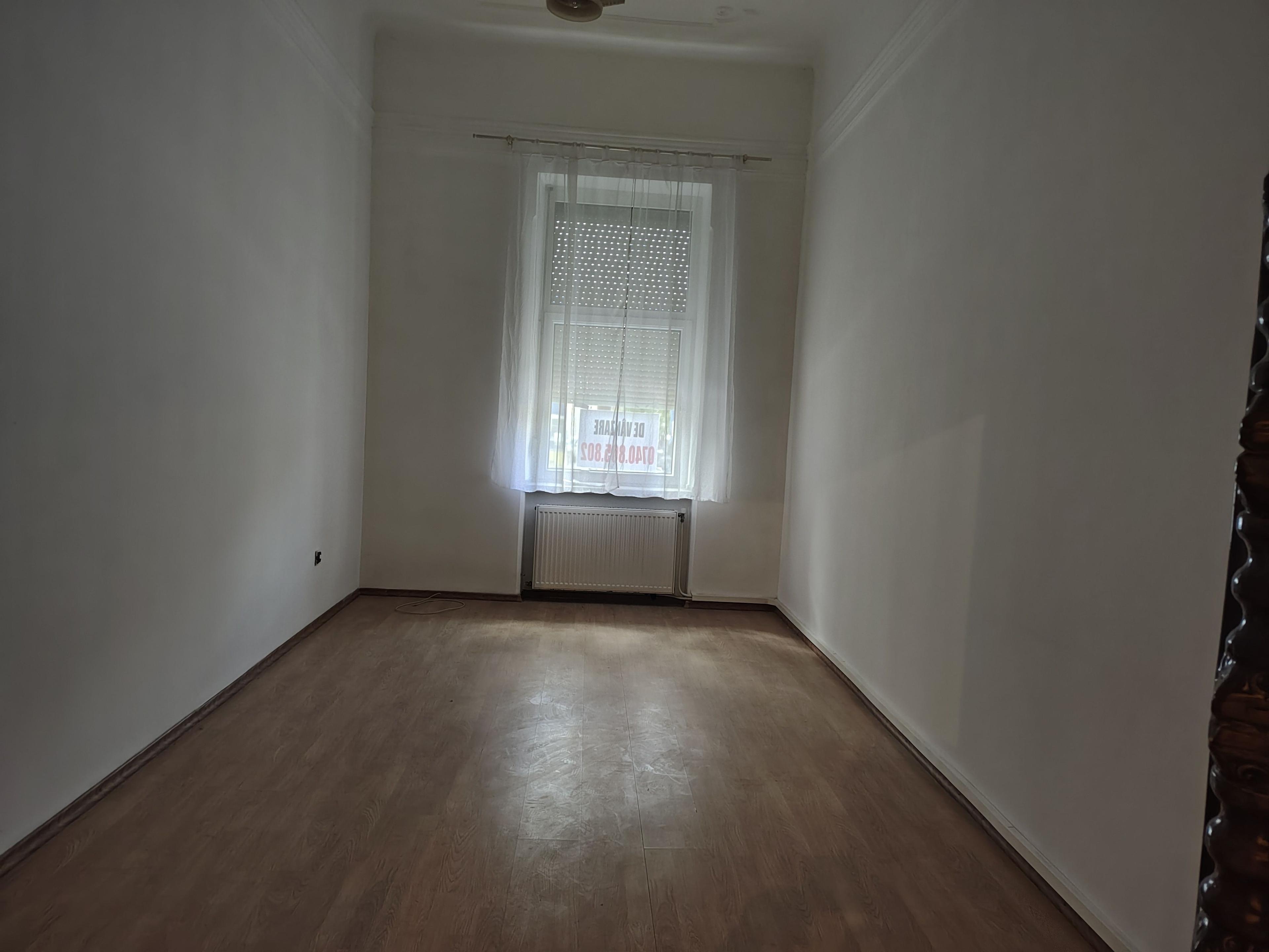 Apartament la casă cu front stradal, str. M. Eminescu. 119 900 E. - 3