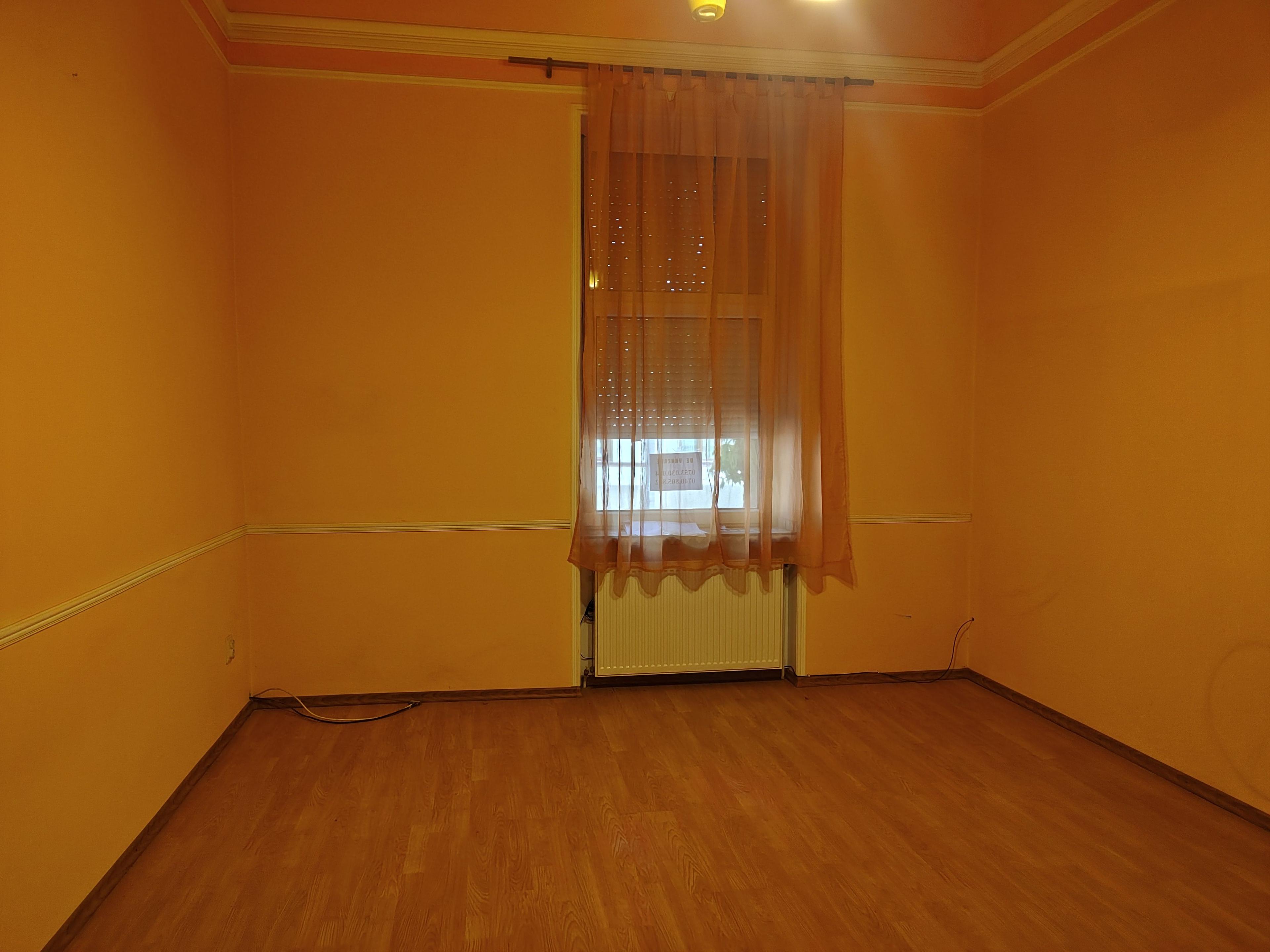 Apartament la casă cu front stradal, str. M. Eminescu. 119 900 E. - 2