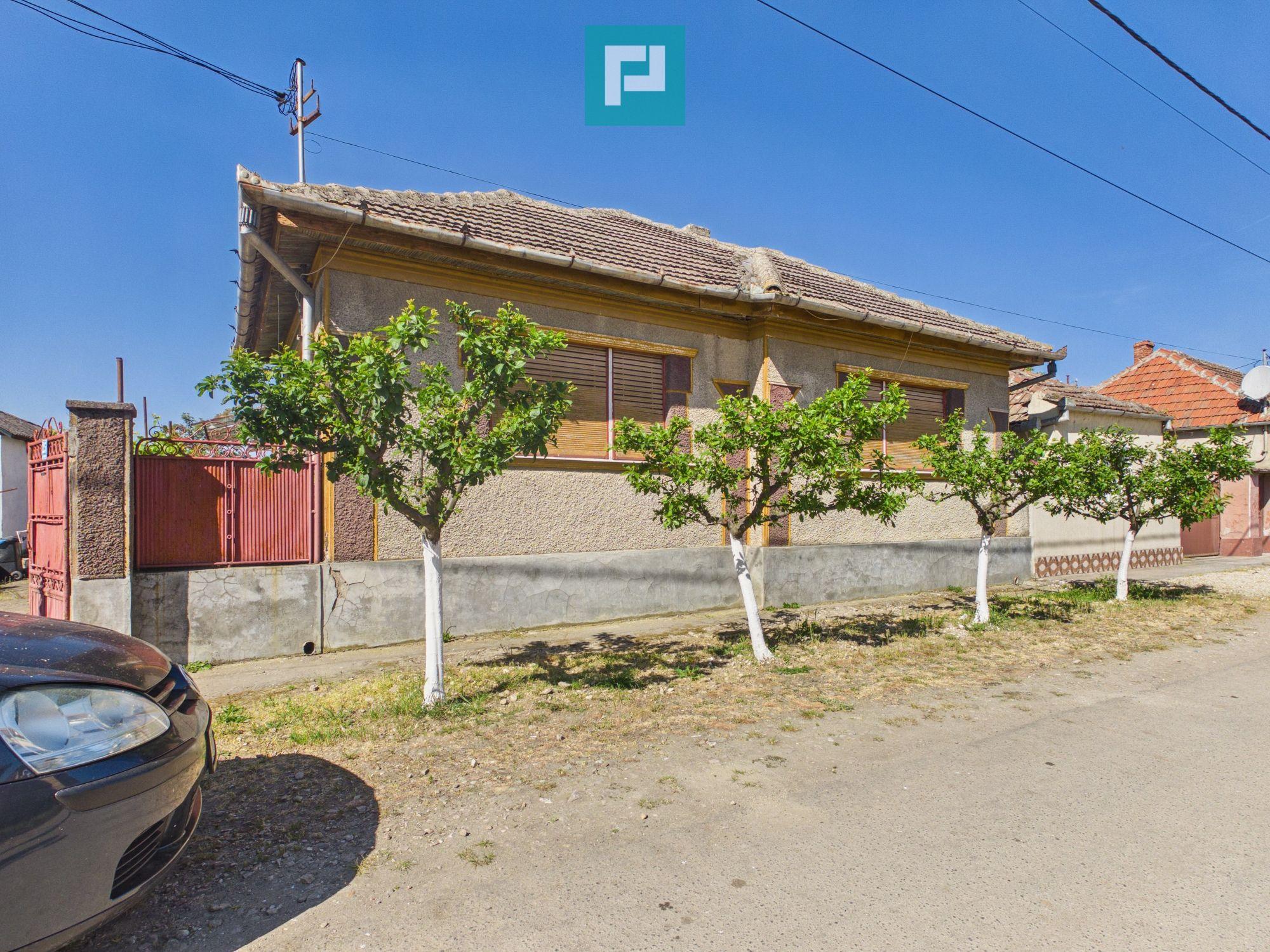 Casă 4 camere Girișu de Criș - 1