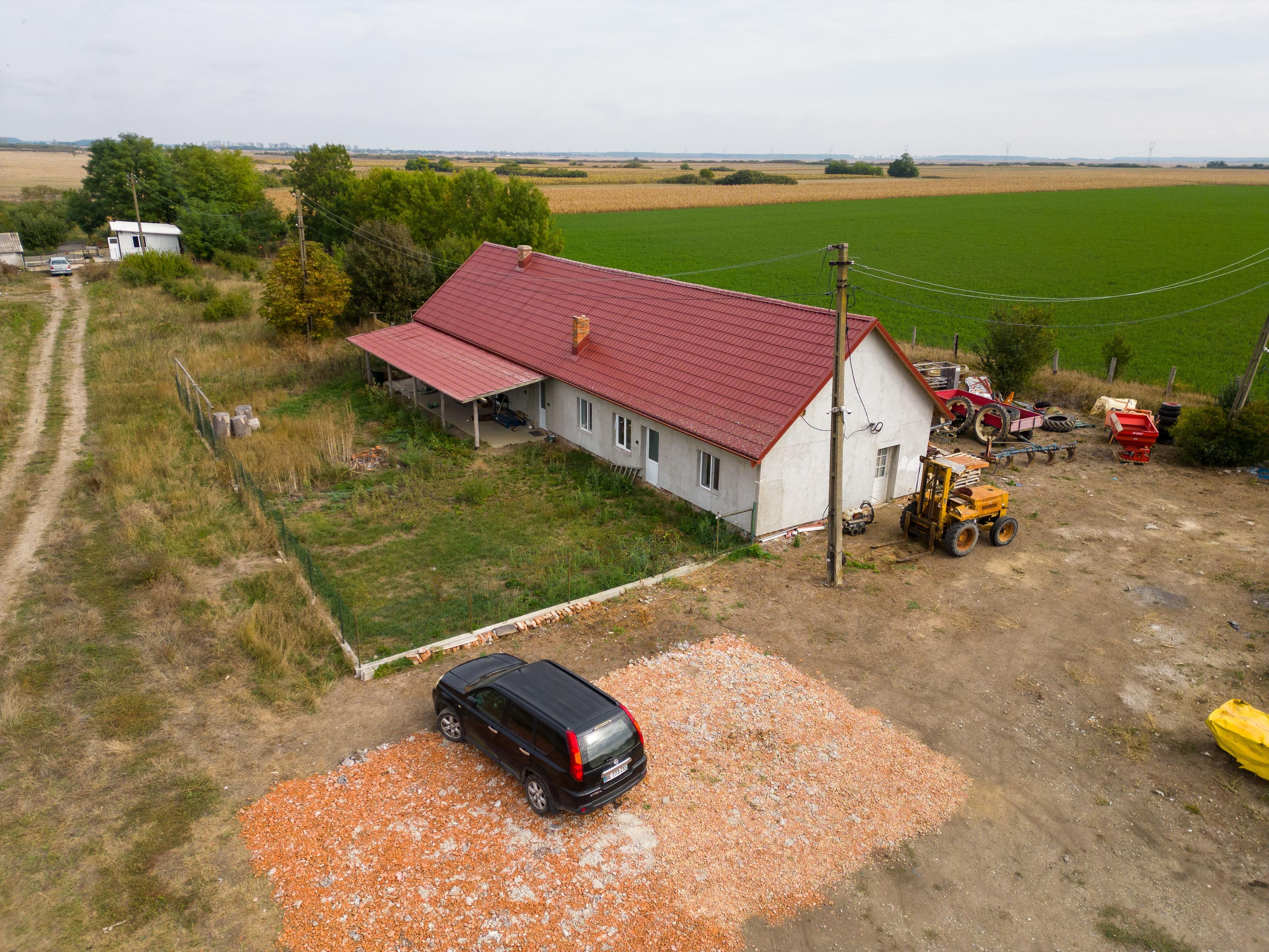 Casă cu teren 13 418 mp intravilan - 6