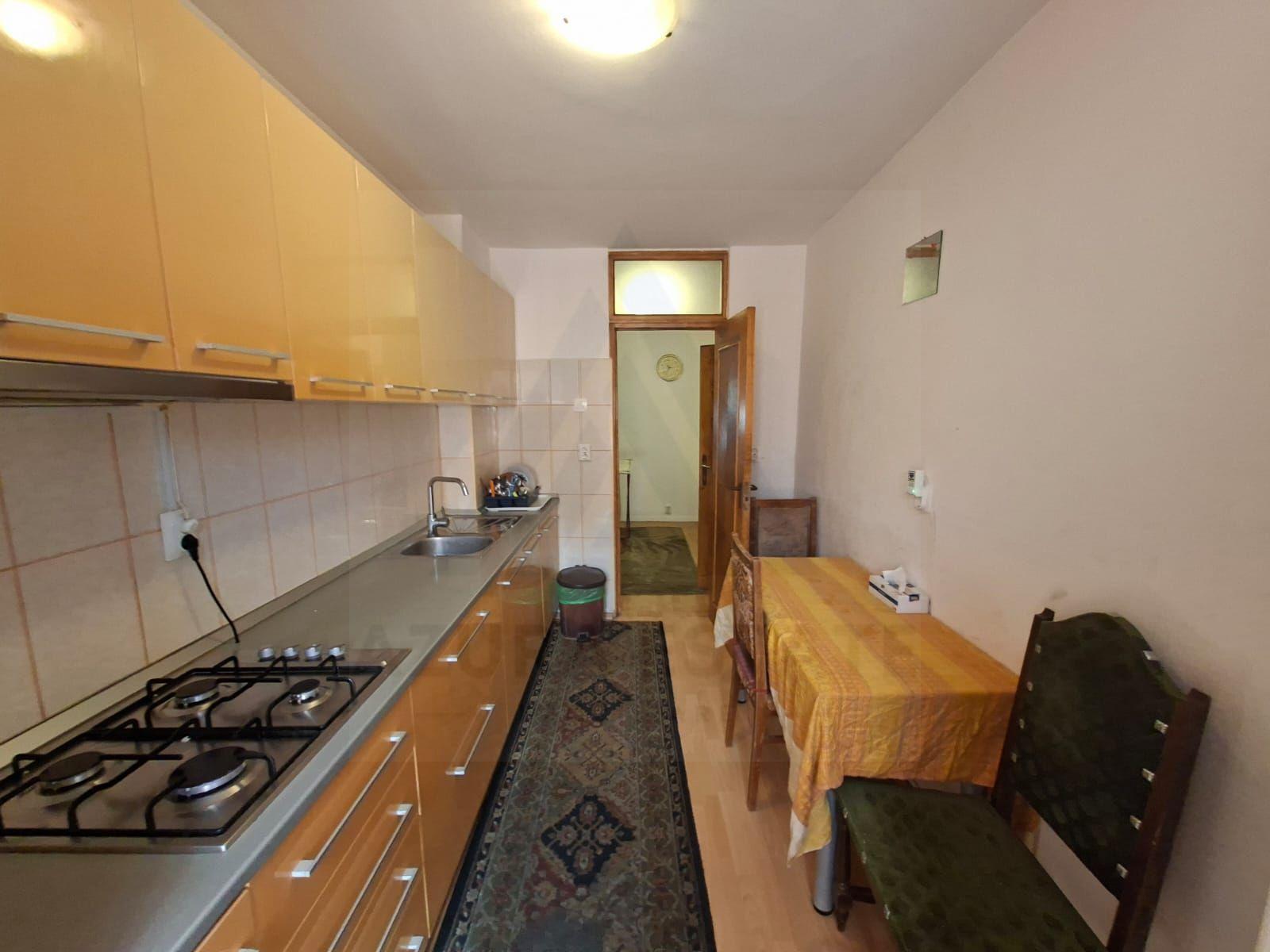 Apartament 3 camere 70 mp Parcul Sub Arini - 2