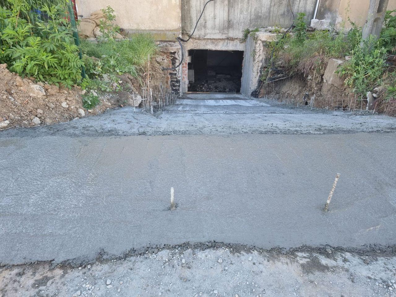 Drumul intre Tarlale spatiu 700 mp - 2