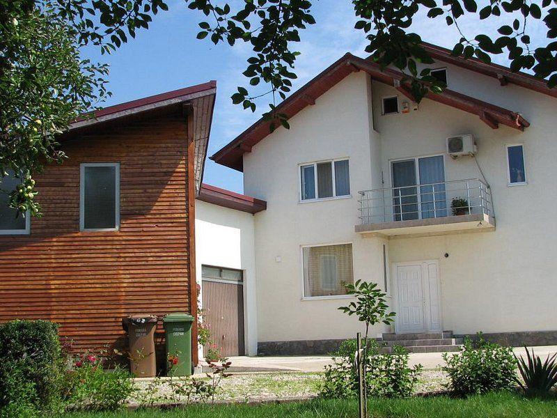 Ciopani vila 5 camere teren 4000 mp - 1
