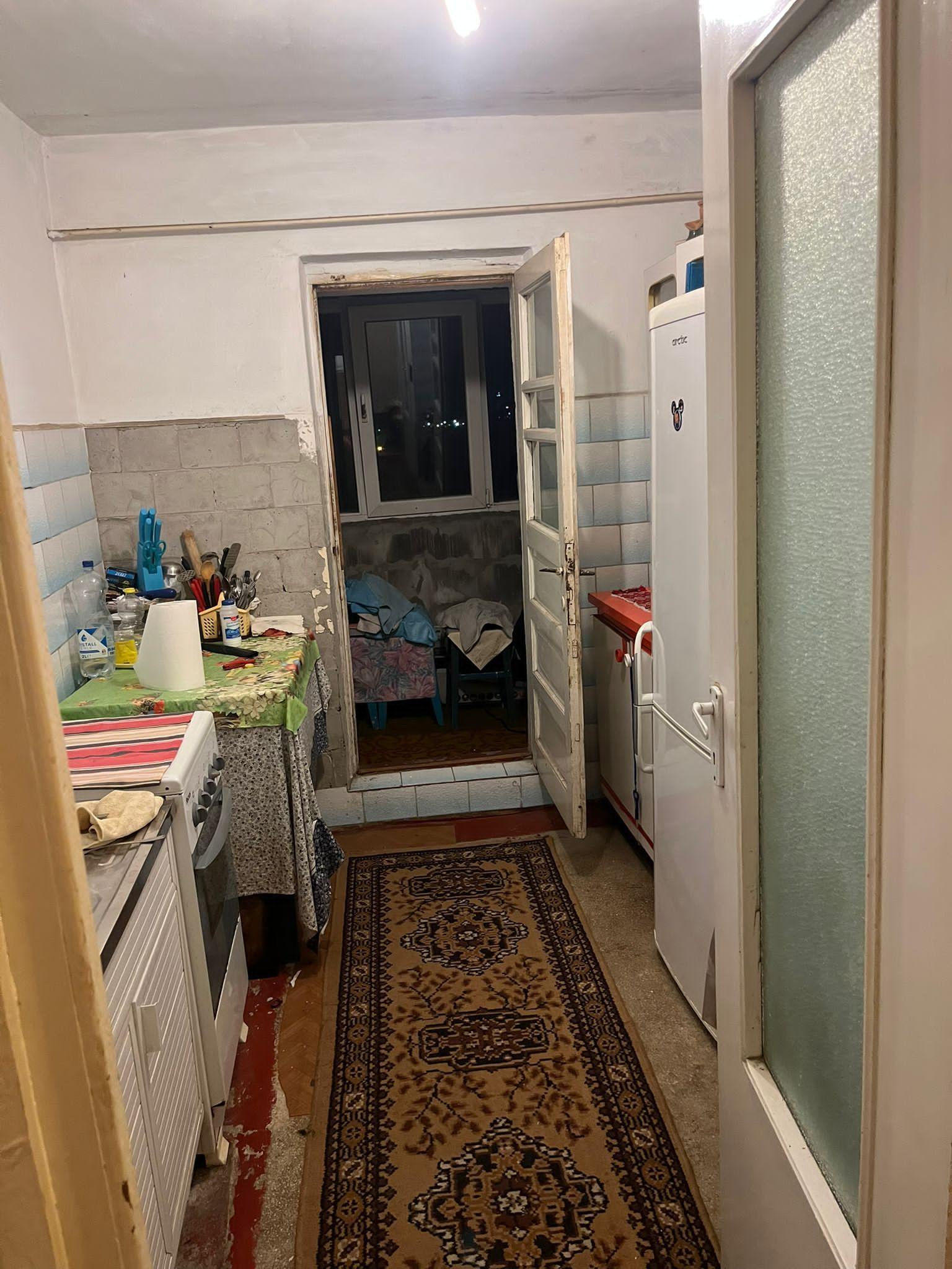 De vanzare apartament 3 camere Micro 16, etaj 4/4, 64.000 euro - 5