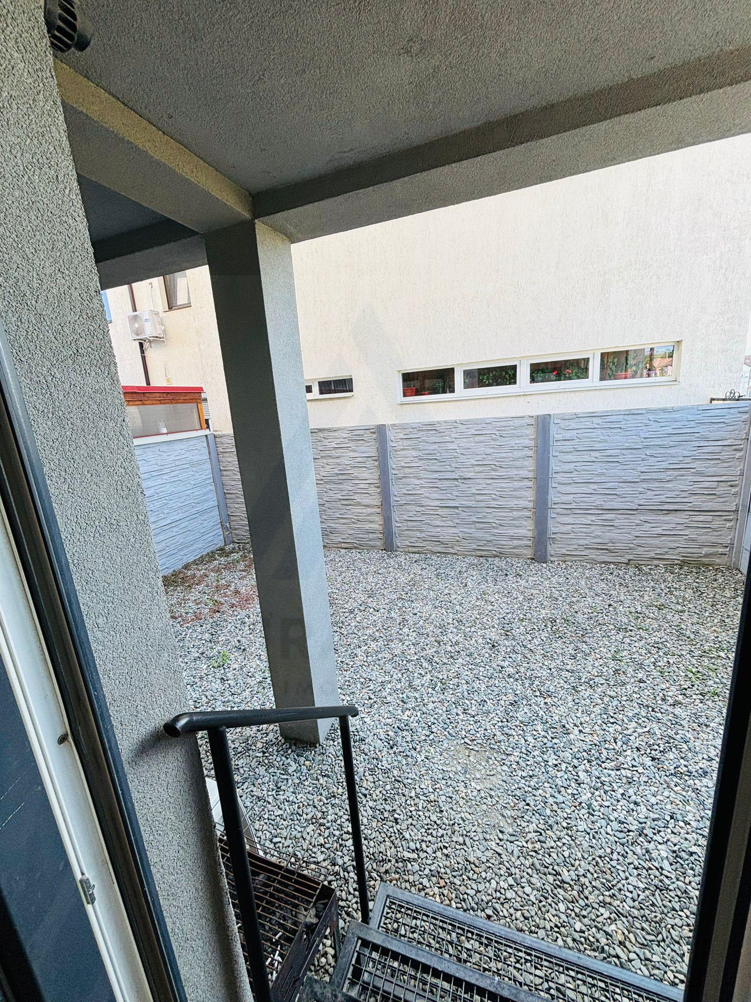 Apartament 3 camere 55 mp utili si curte 40 mp cartierul Arhitectilor - 12