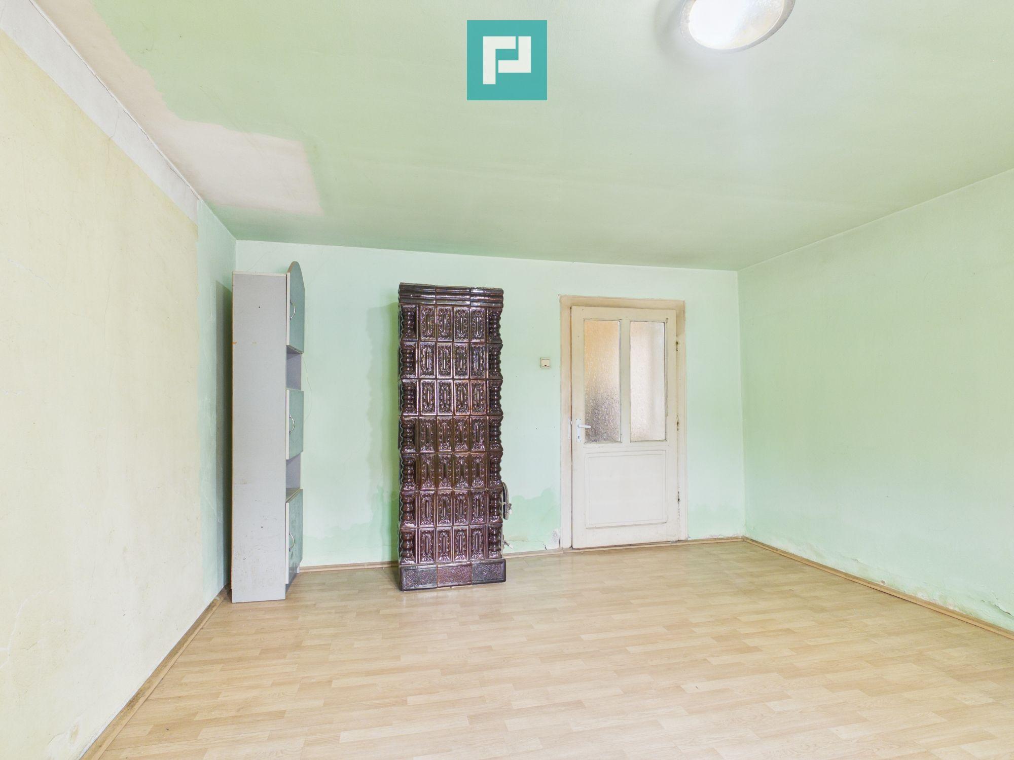 Casă complet modernizată, P+1 în Buteni, Arad - 30