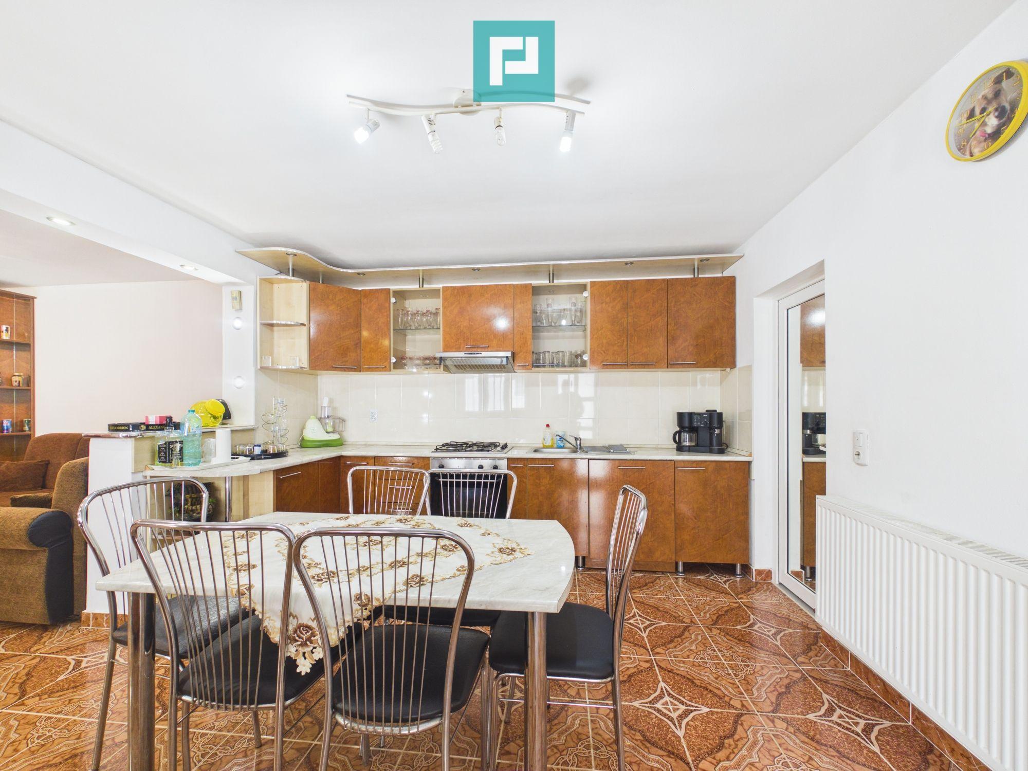 Casă complet modernizată, P+1 în Buteni, Arad - 50