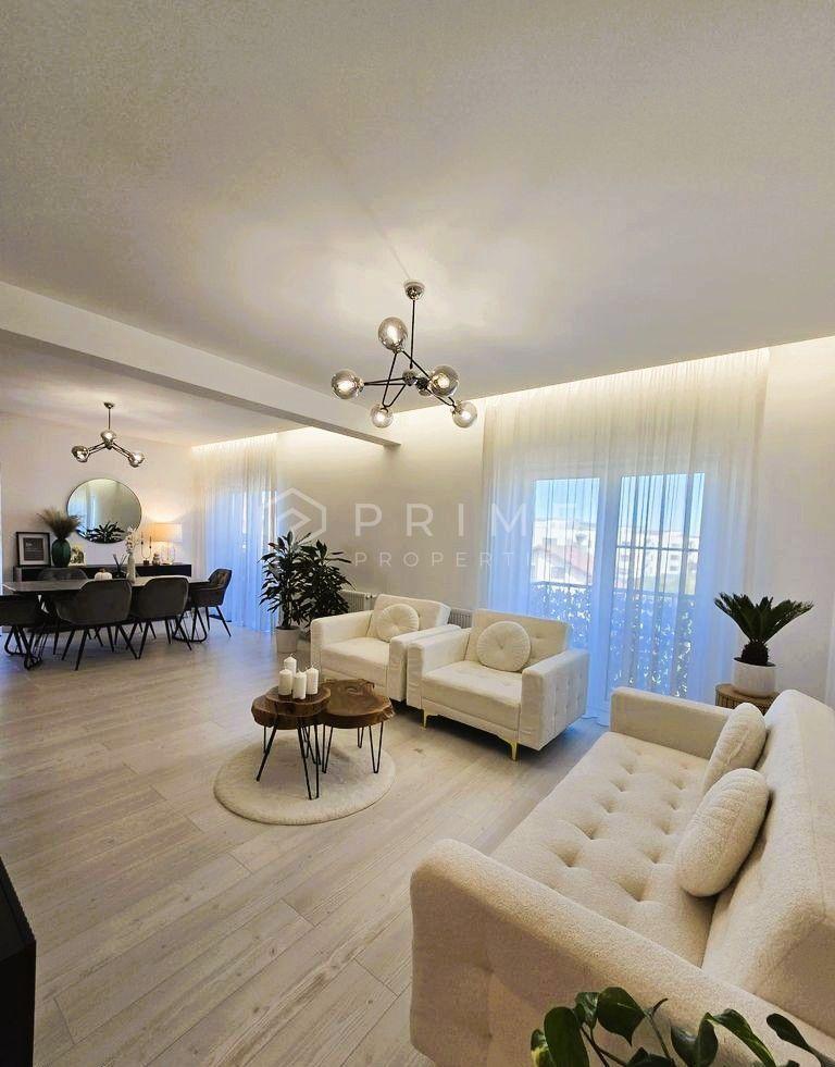 Penthouse 120 mp utili, 4 camere, cu terase generoase 60 mp, Unirii - 2