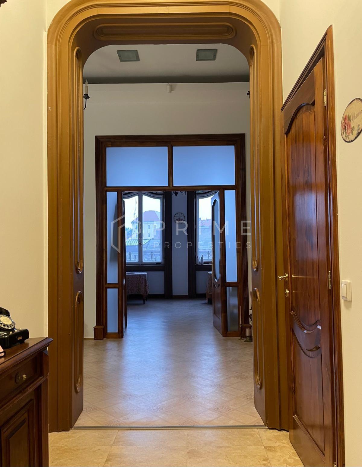 Închiriere apartament ultracentral cu 2 camere - 2