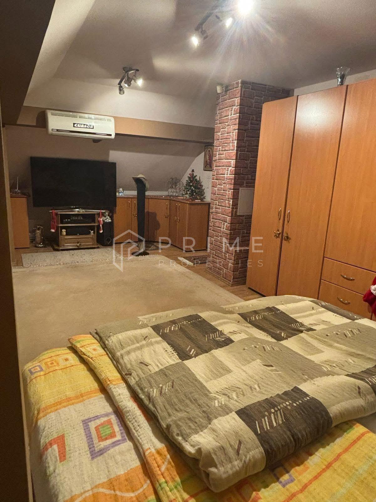 Casa cu front stradal, 7 Noiembrie, ideala clinica/cabinet/locuinta - 12