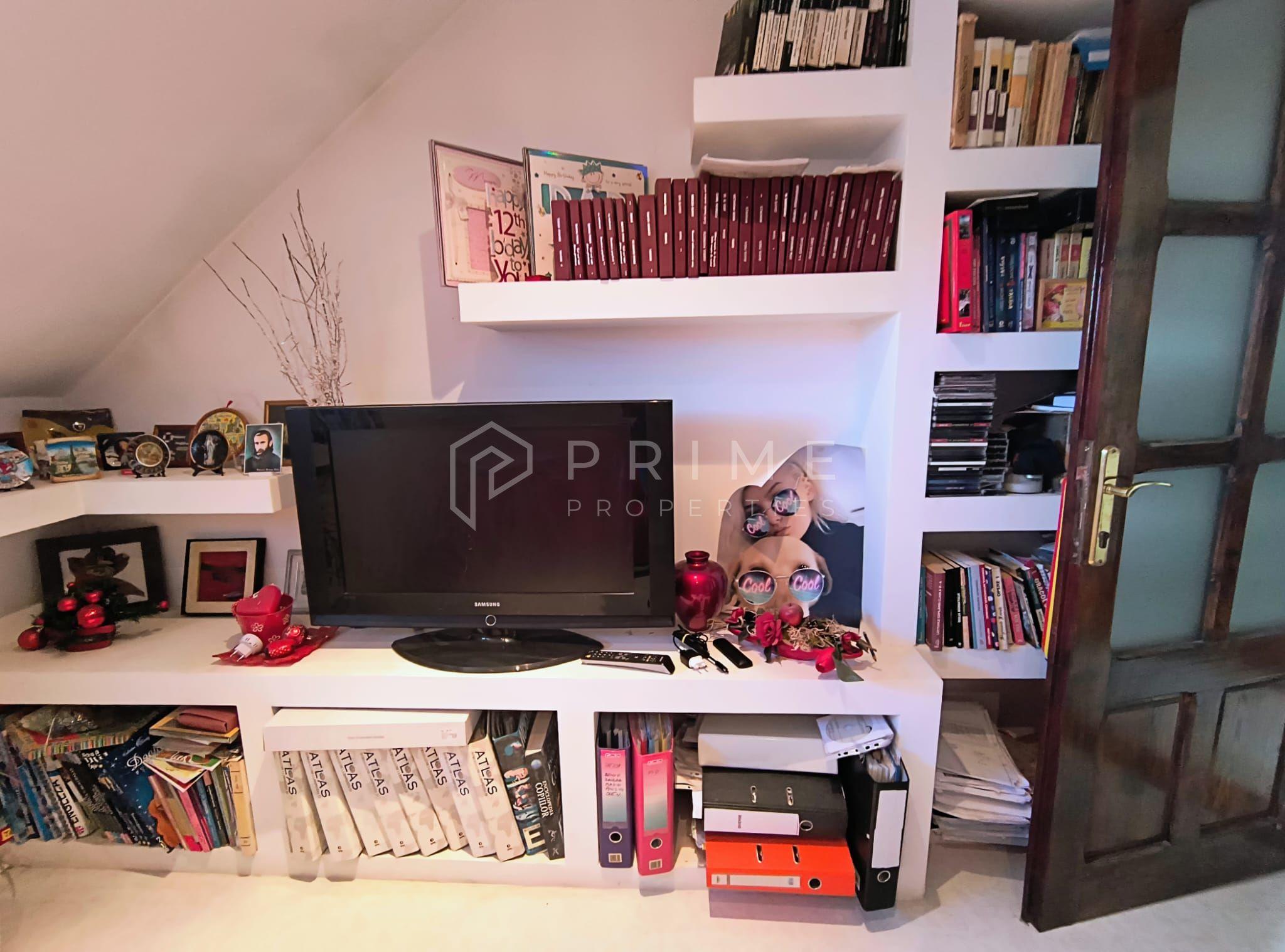 Casa perfectă pentru familie – curte, foișor cu grătar și garaj triplu - 20