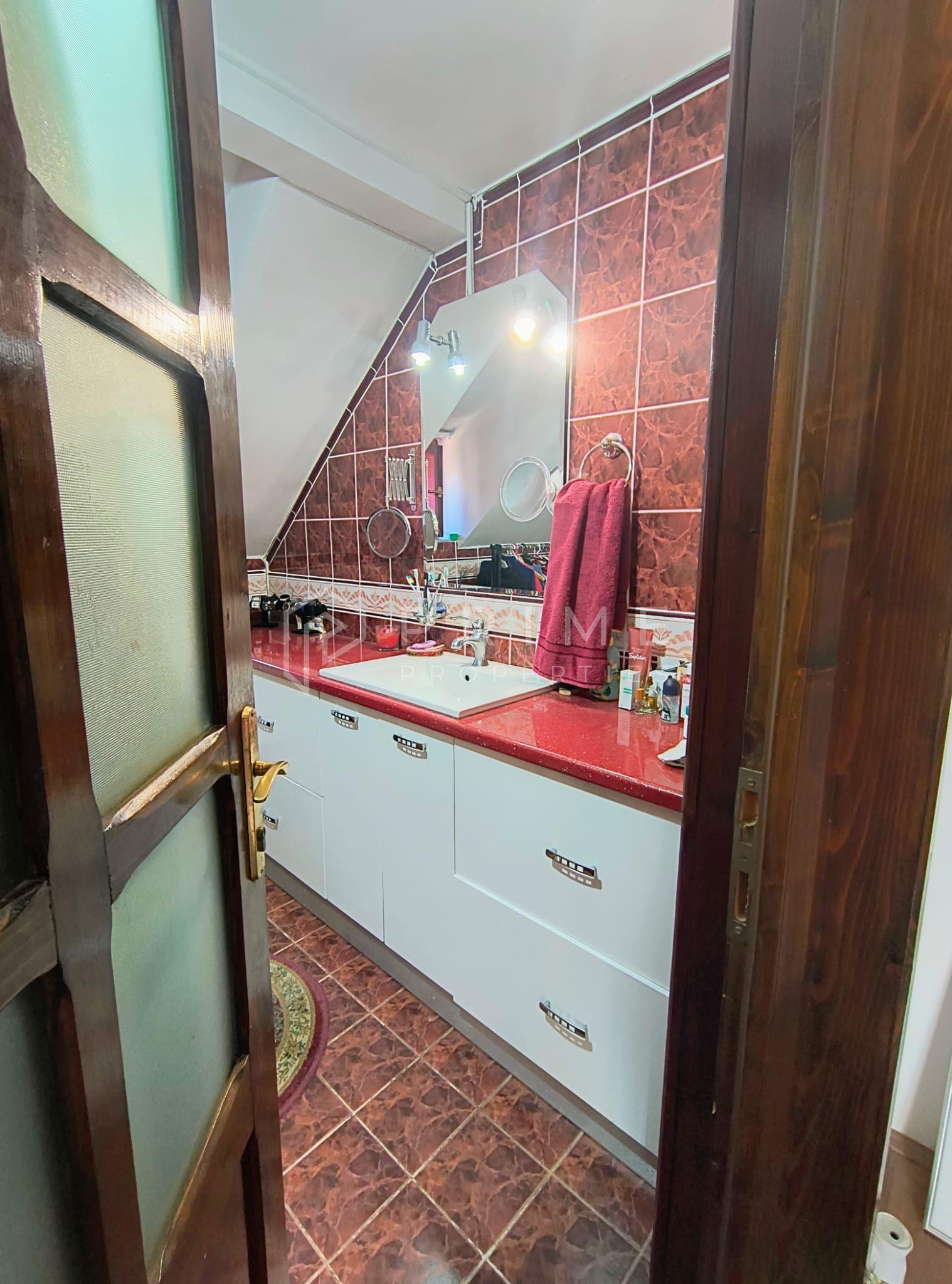 Casa perfectă pentru familie – curte, foișor cu grătar și garaj triplu - 21