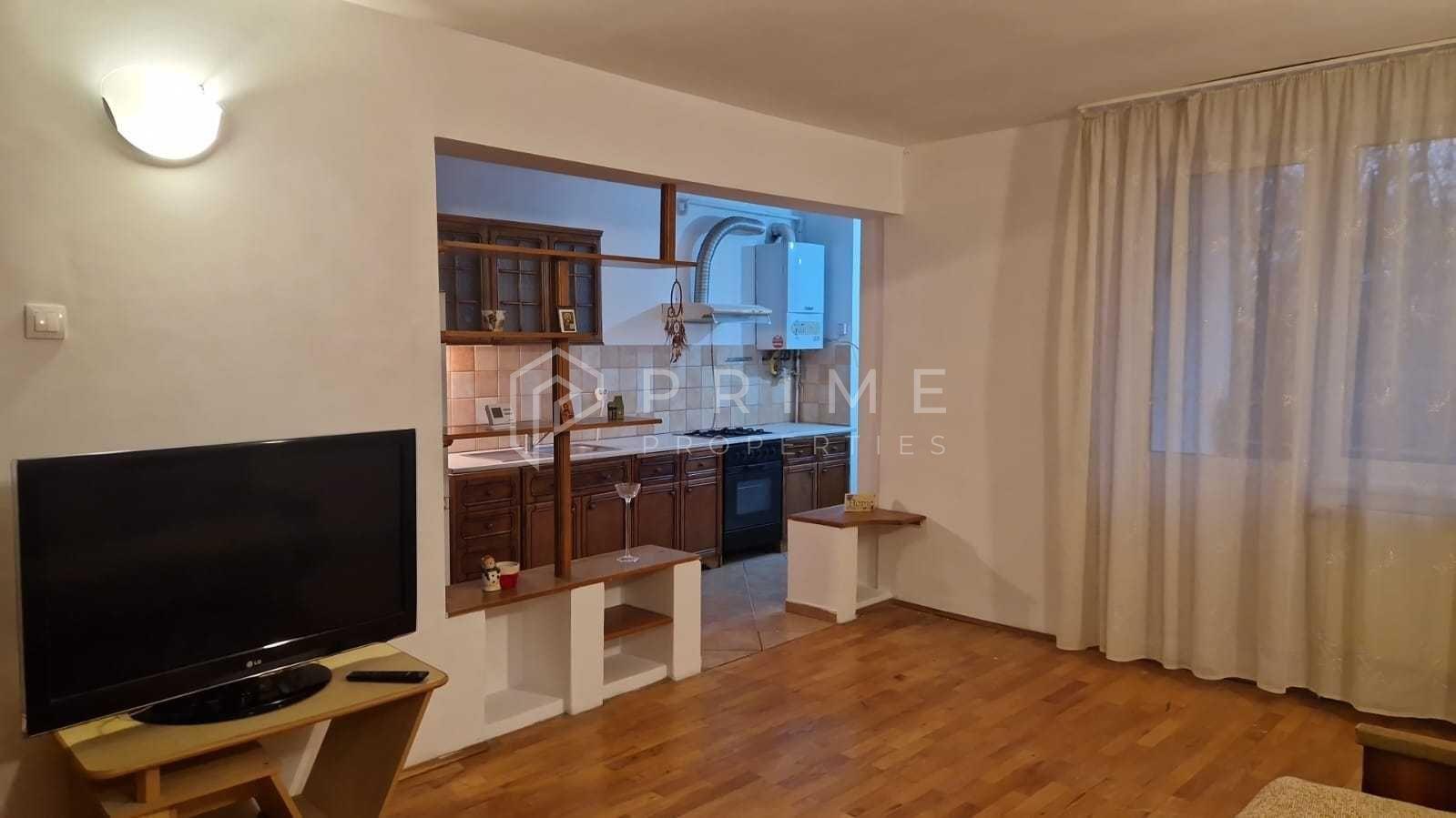 Apartament 3 camere – proaspăt renovat – zona 7 Noiembrie - 1