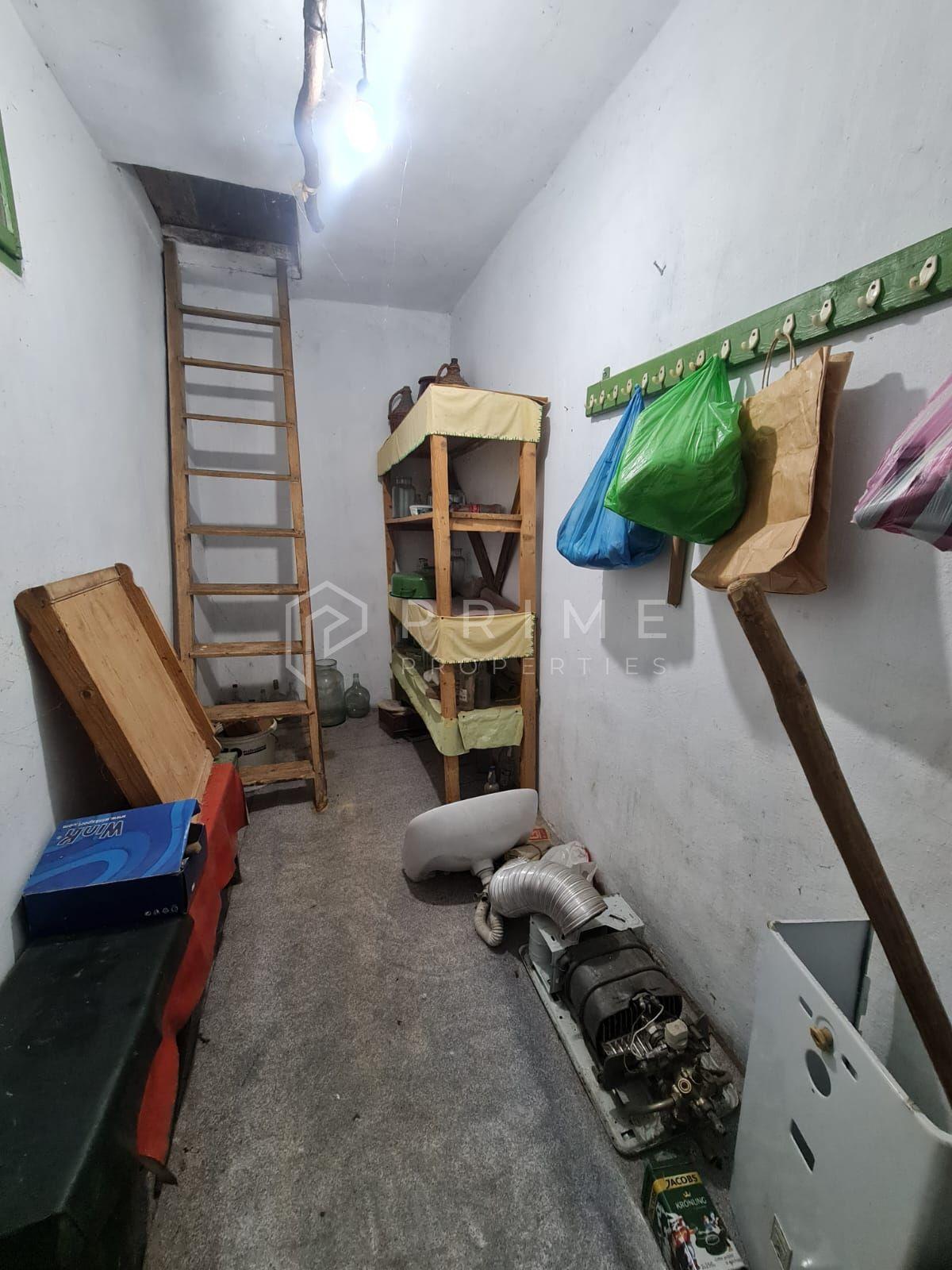 Casă cu teren de 1.000 m² – utilități complete, ideală pentru renovare - 8