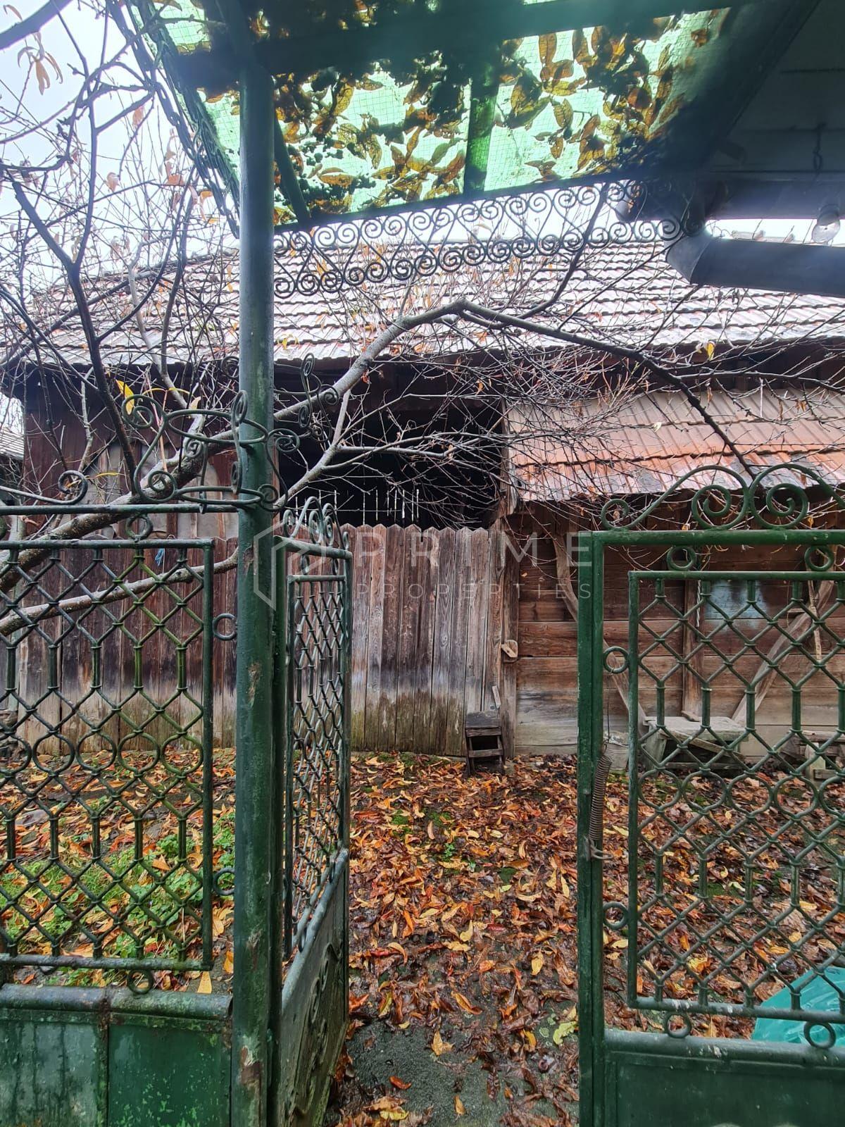 Casă cu teren de 1.000 m² – utilități complete, ideală pentru renovare - 7