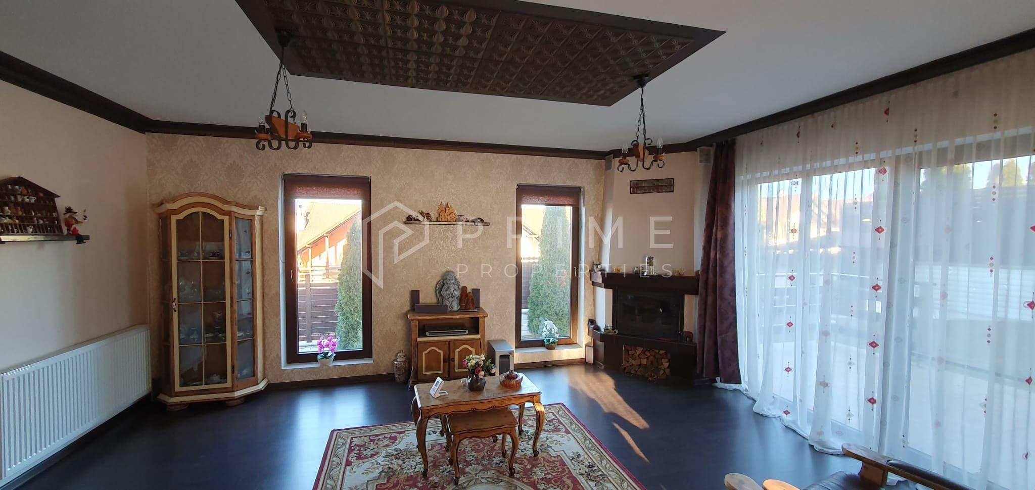 Casă individuală elegantă – Corunca, curte spațioasă - 12
