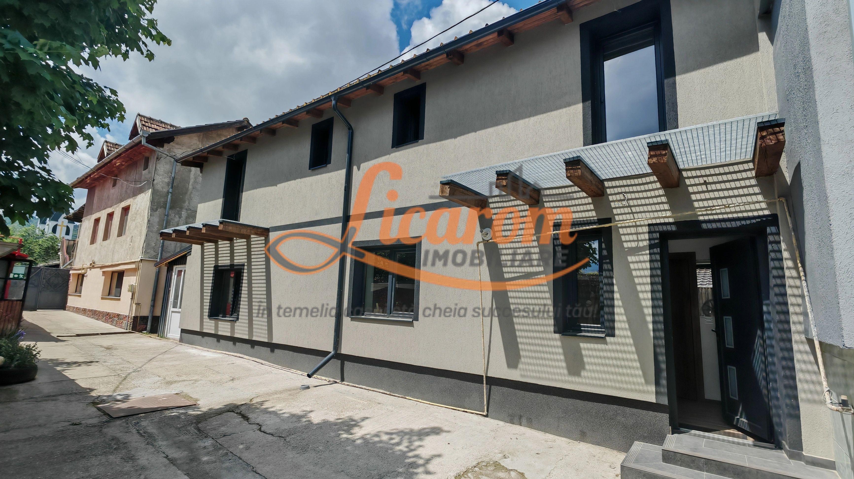 Casa P+E zona Astra-Racadau,4 camere,curte comuna.Comision 0 - 1