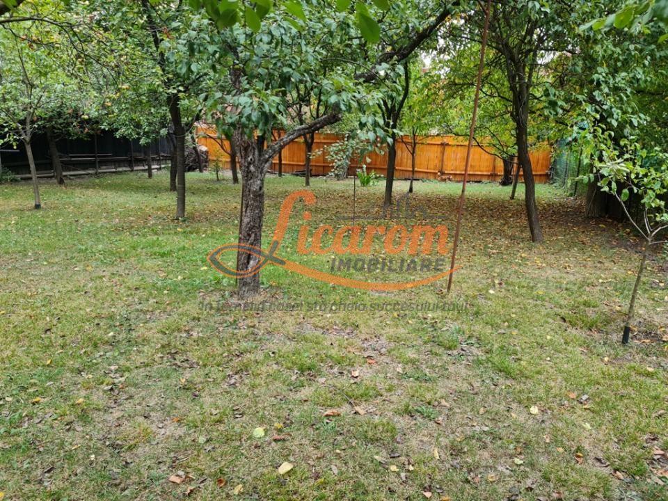 Proprietate individuala-3 apartamente,spatiu comercial,garaje,gradina,curte - 5