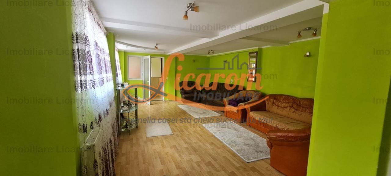 Casa individuala cu 2 apartamente, 6 camere,teren 403 mp,ASTRA. - 10