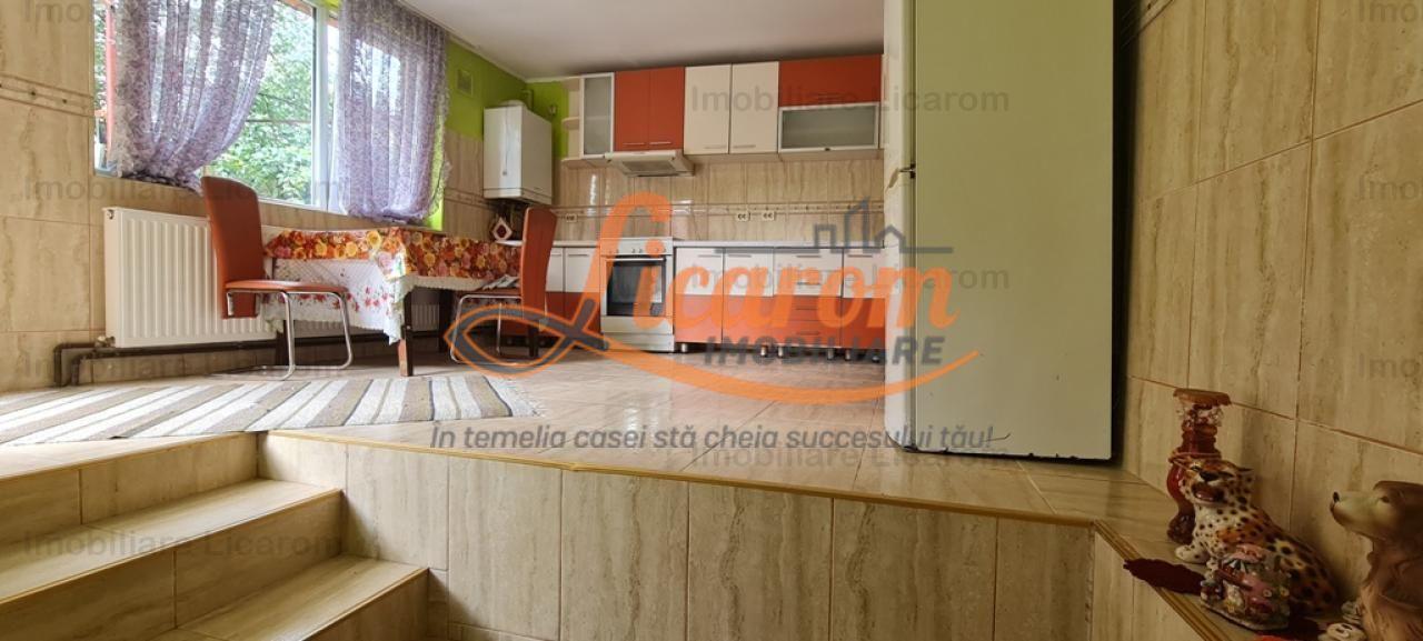 Casa individuala cu 2 apartamente, 6 camere,teren 403 mp,ASTRA. - 4