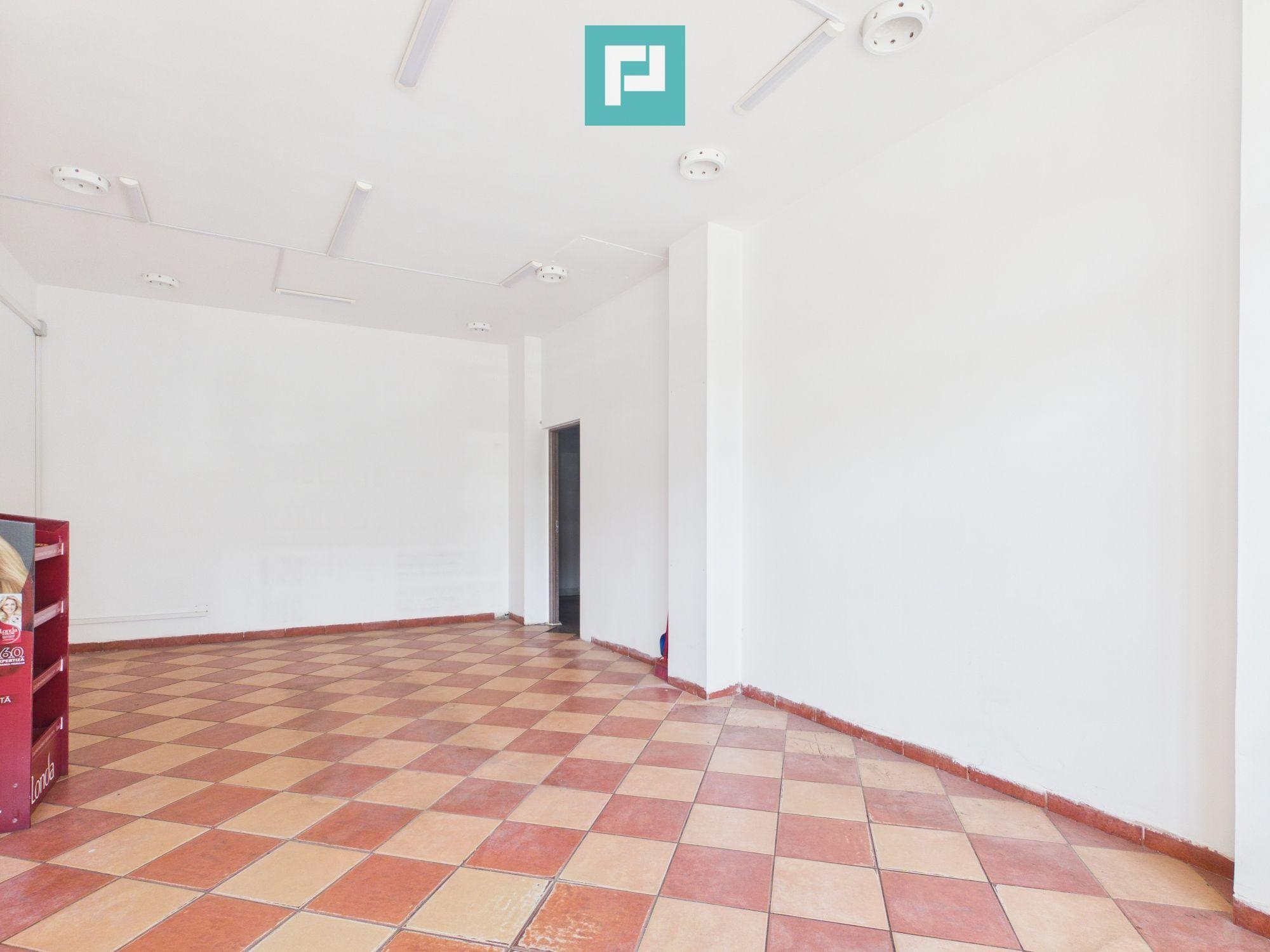Spațiu comercial vitrină – Piața București - 2