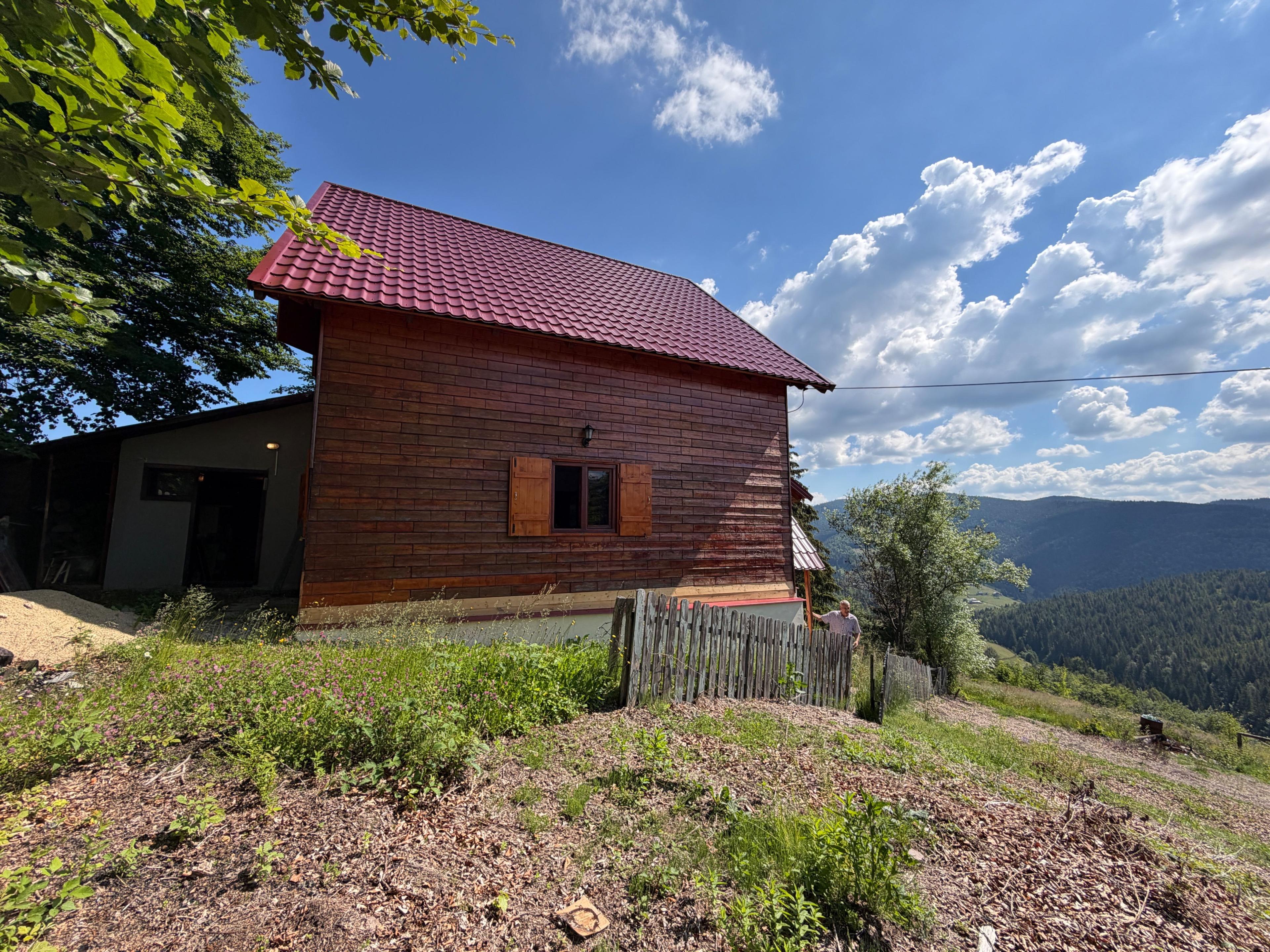 Cabană, 3 dormitoare, Arieseni, vedere panoramică. 75 000 E (neg) - 3
