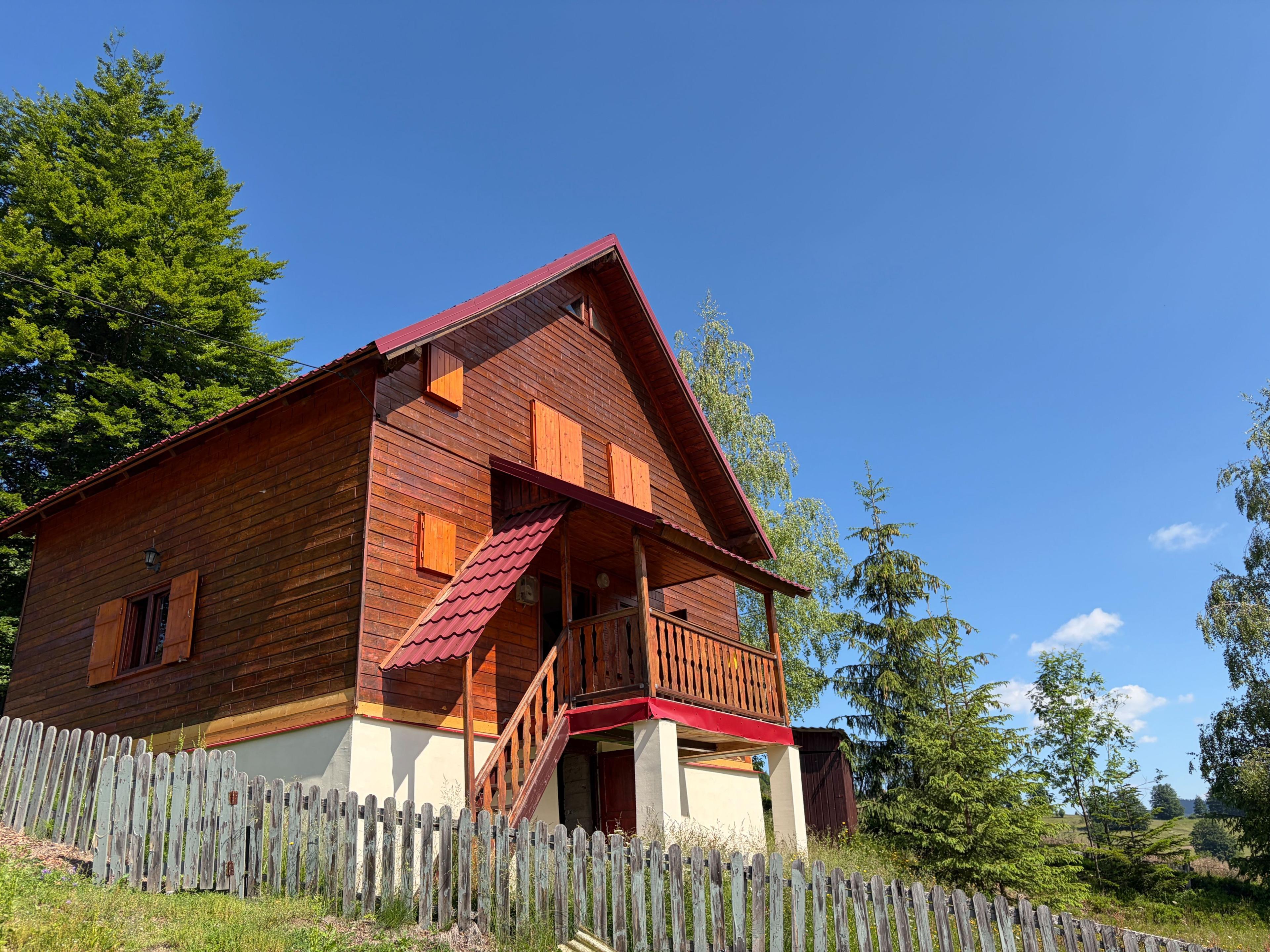 Cabană, 3 dormitoare, Arieseni, vedere panoramică. 75 000 E (neg) - 1