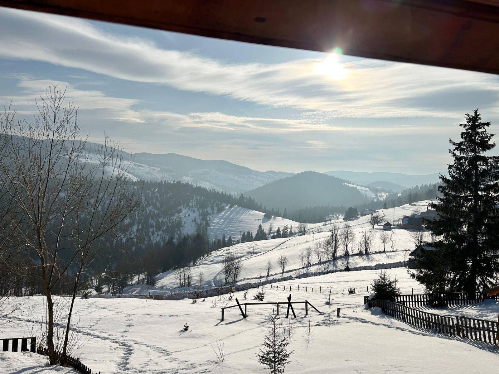 Cabană, 3 dormitoare, Arieseni, vedere panoramică. 75 000 E (neg) - 2