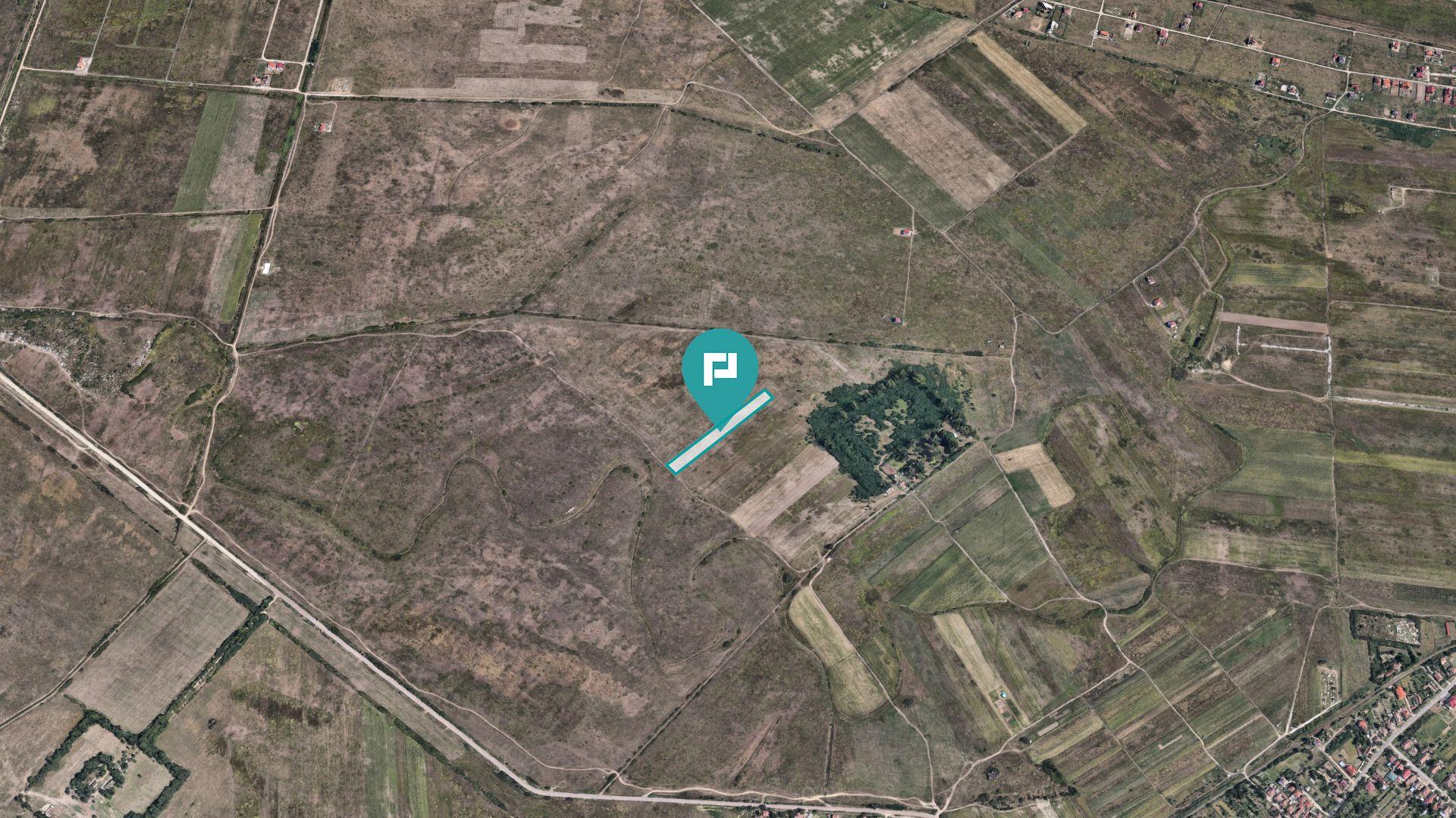 Teren extravilan de 10.000 mp - 1