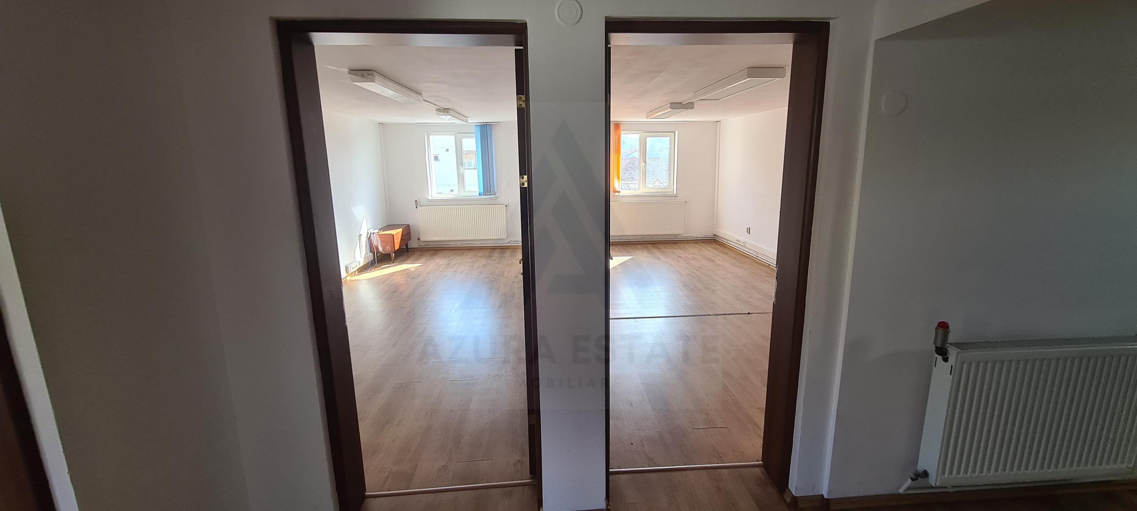 Spațiu birouri 68 mp utili 4 camere hol acces si balcon Bvd Victoriei - 9