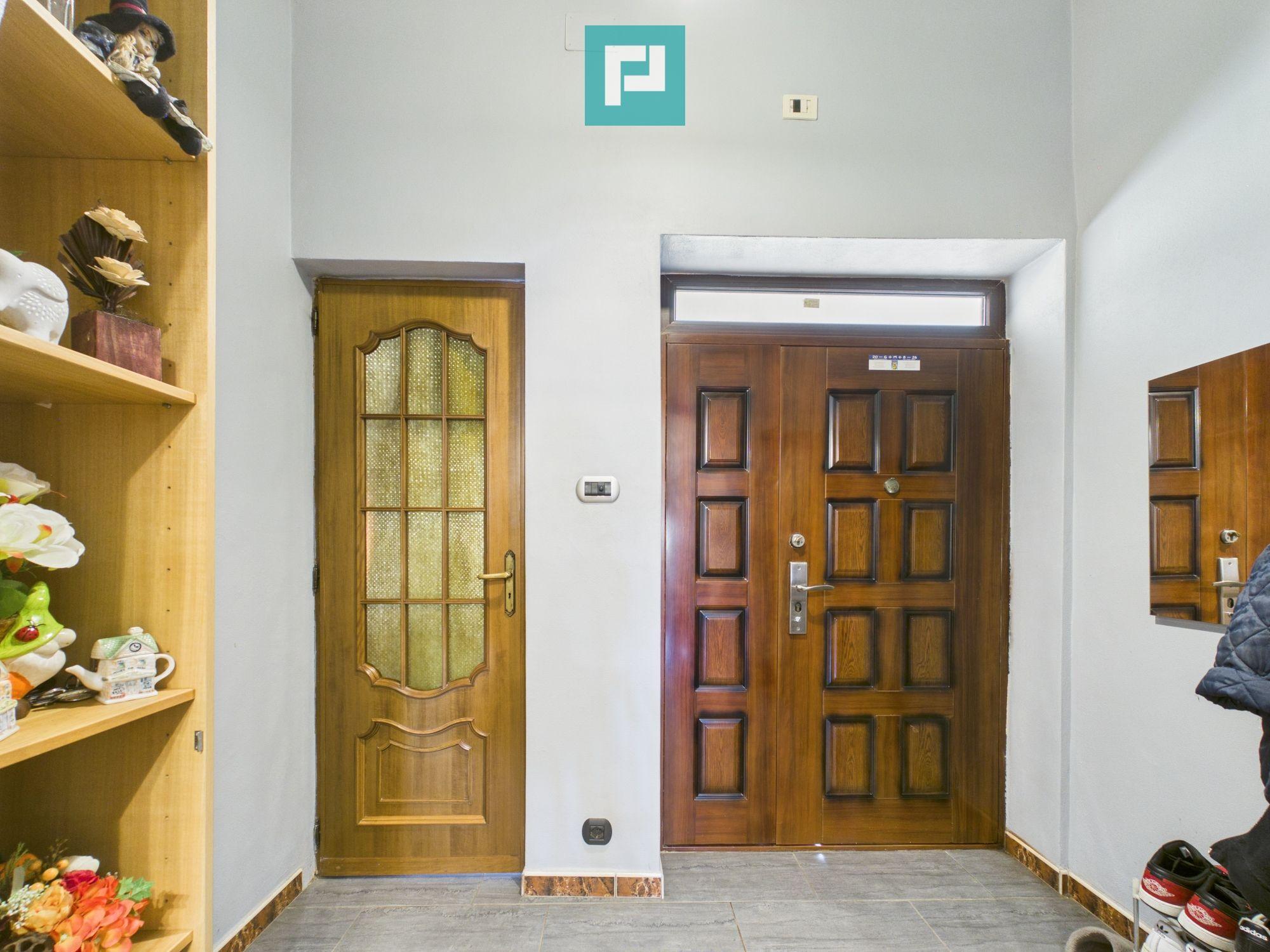 Apartament cu garaj și grădina proprie - Lipova - 9