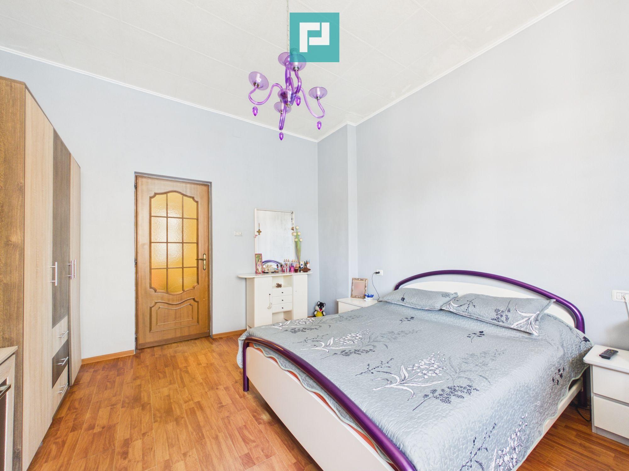 Apartament cu garaj și grădina proprie - Lipova - 10