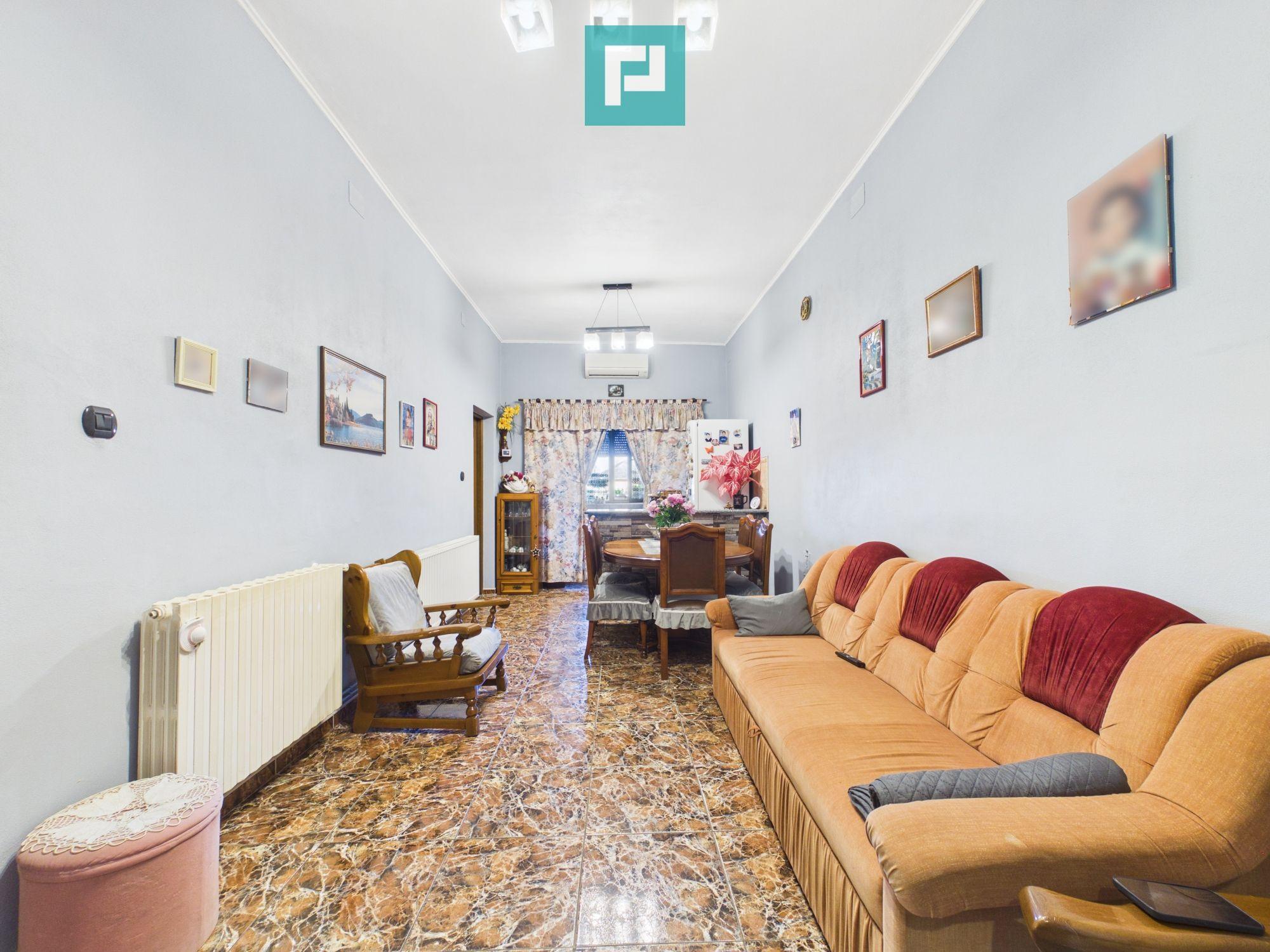 Apartament cu garaj și grădina proprie - Lipova - 3