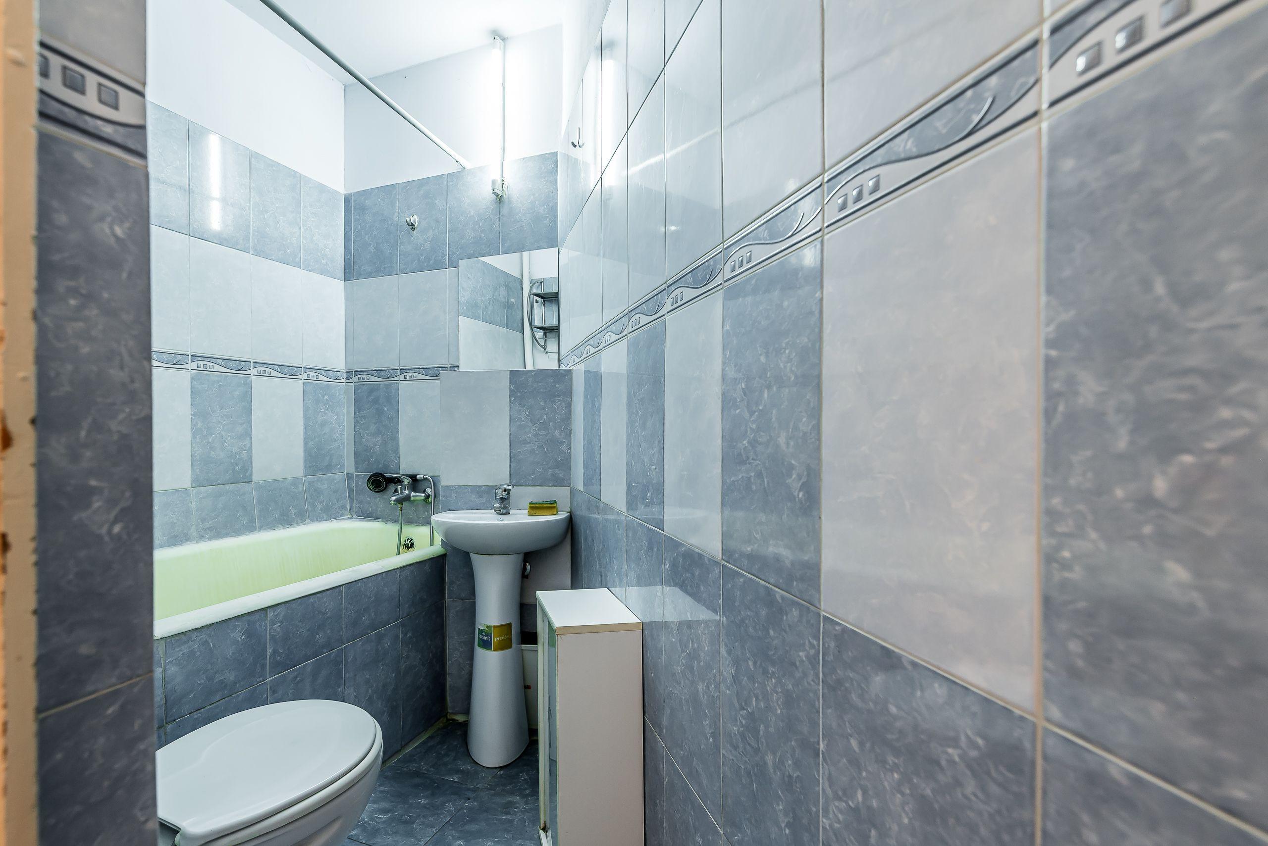 Rezervat Apartament 98 mp pe bulevardul Decebal, fatada renovata - 6