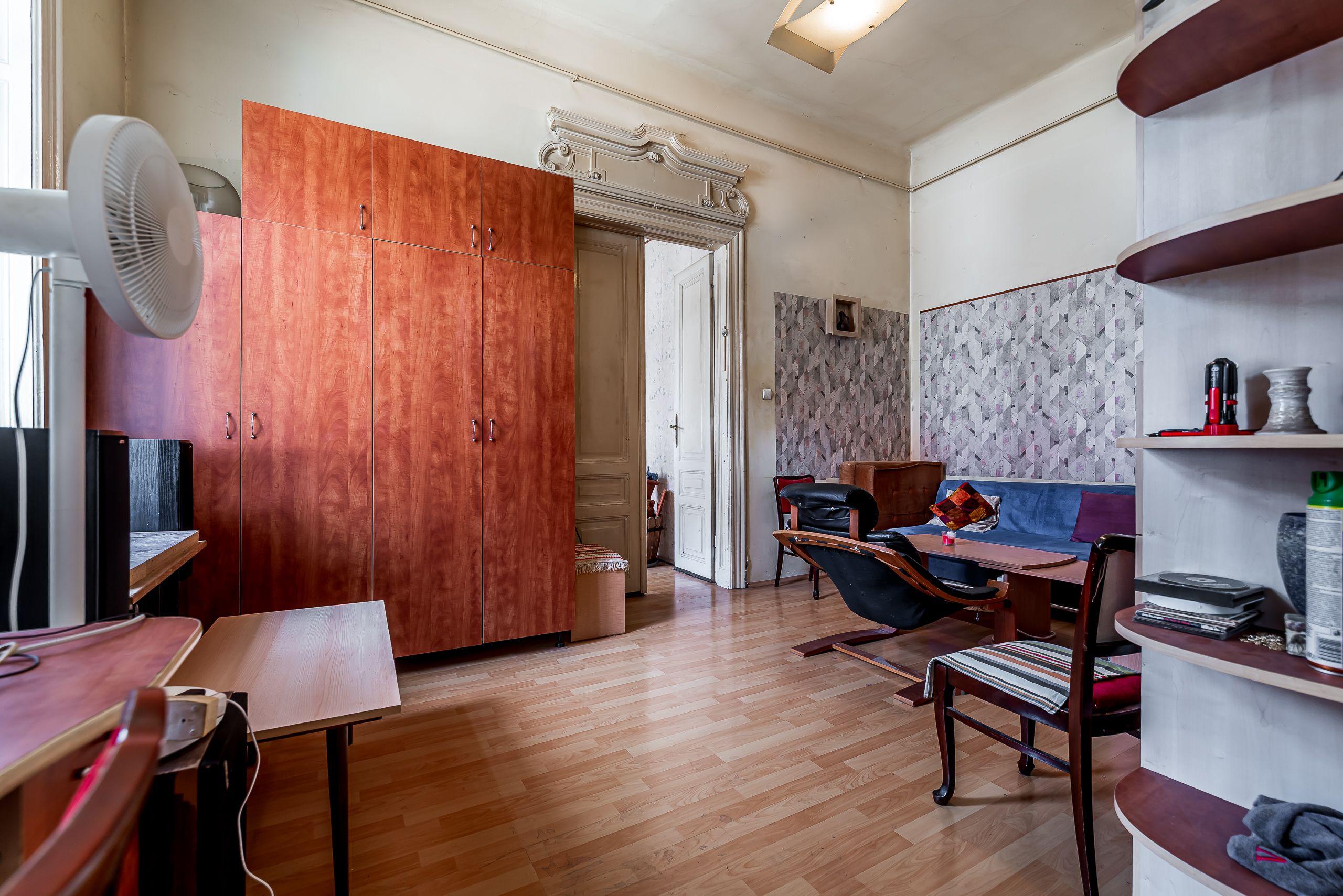 Rezervat Apartament 98 mp pe bulevardul Decebal, fatada renovata - 8
