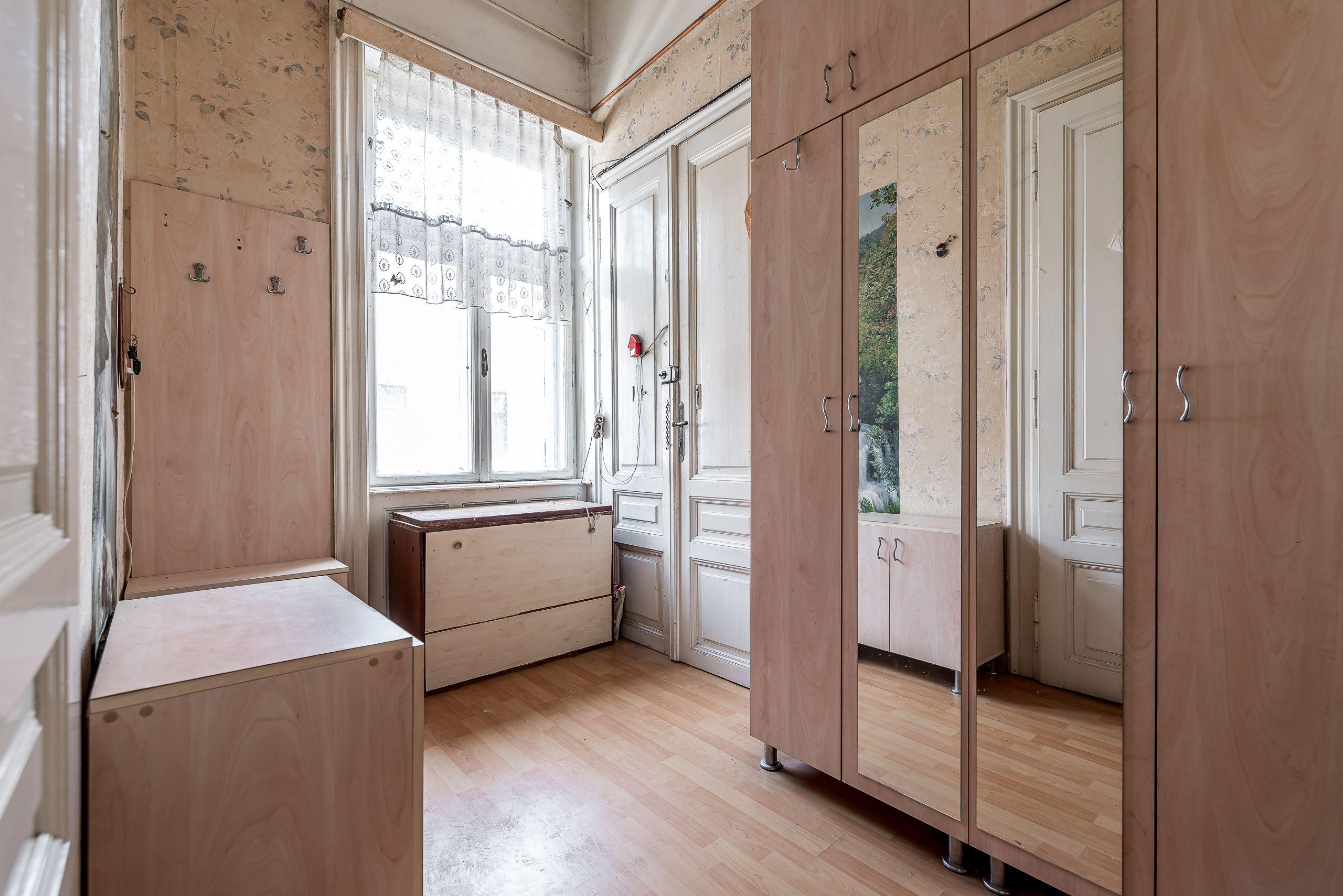 Rezervat Apartament 98 mp pe bulevardul Decebal, fatada renovata - 5