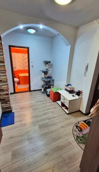 2 camere decomandate , in Aleea Carpati , zona linistita. - 3
