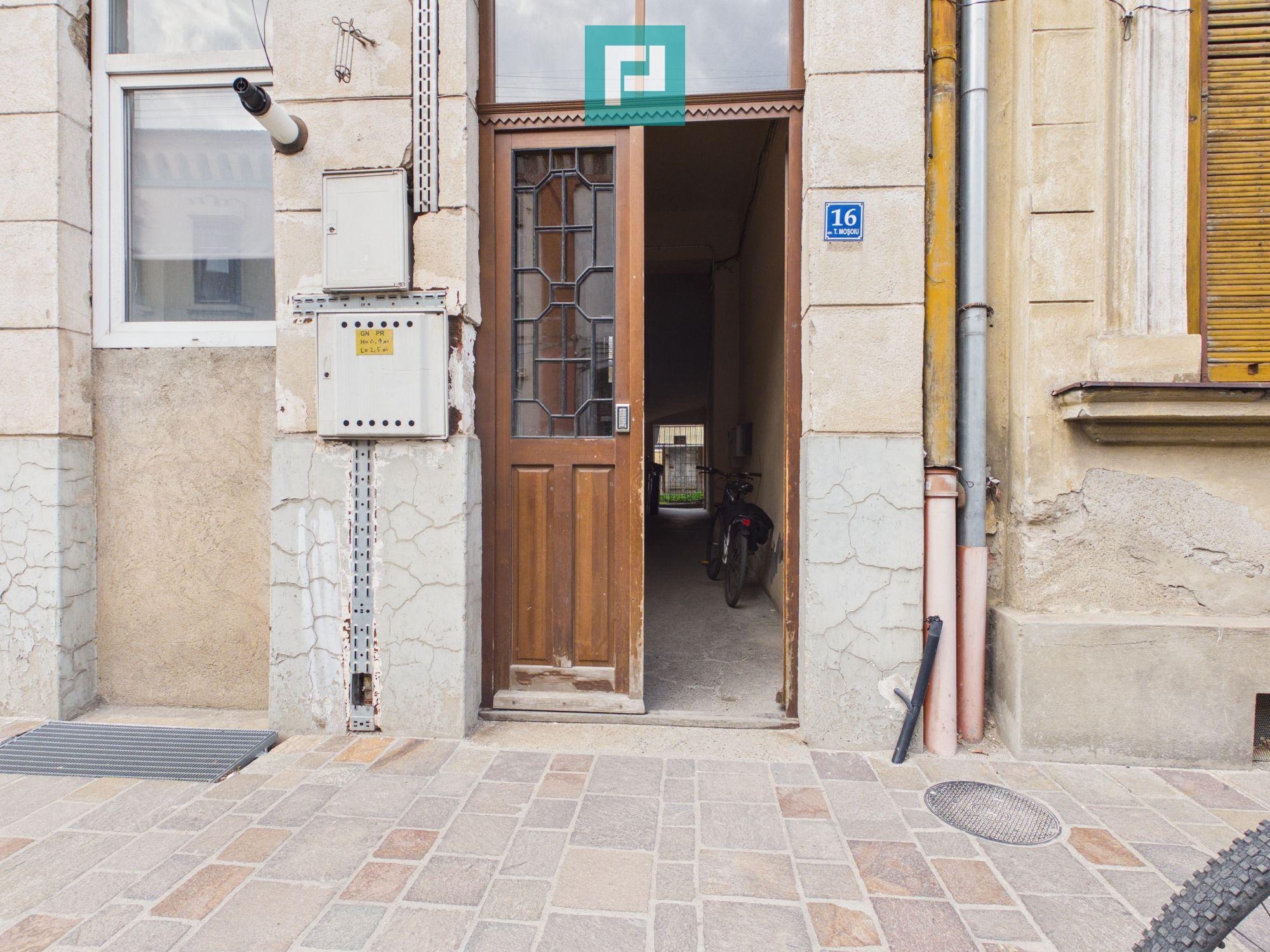 Preț Redus | Casă Ultracentrală Oradea - 2