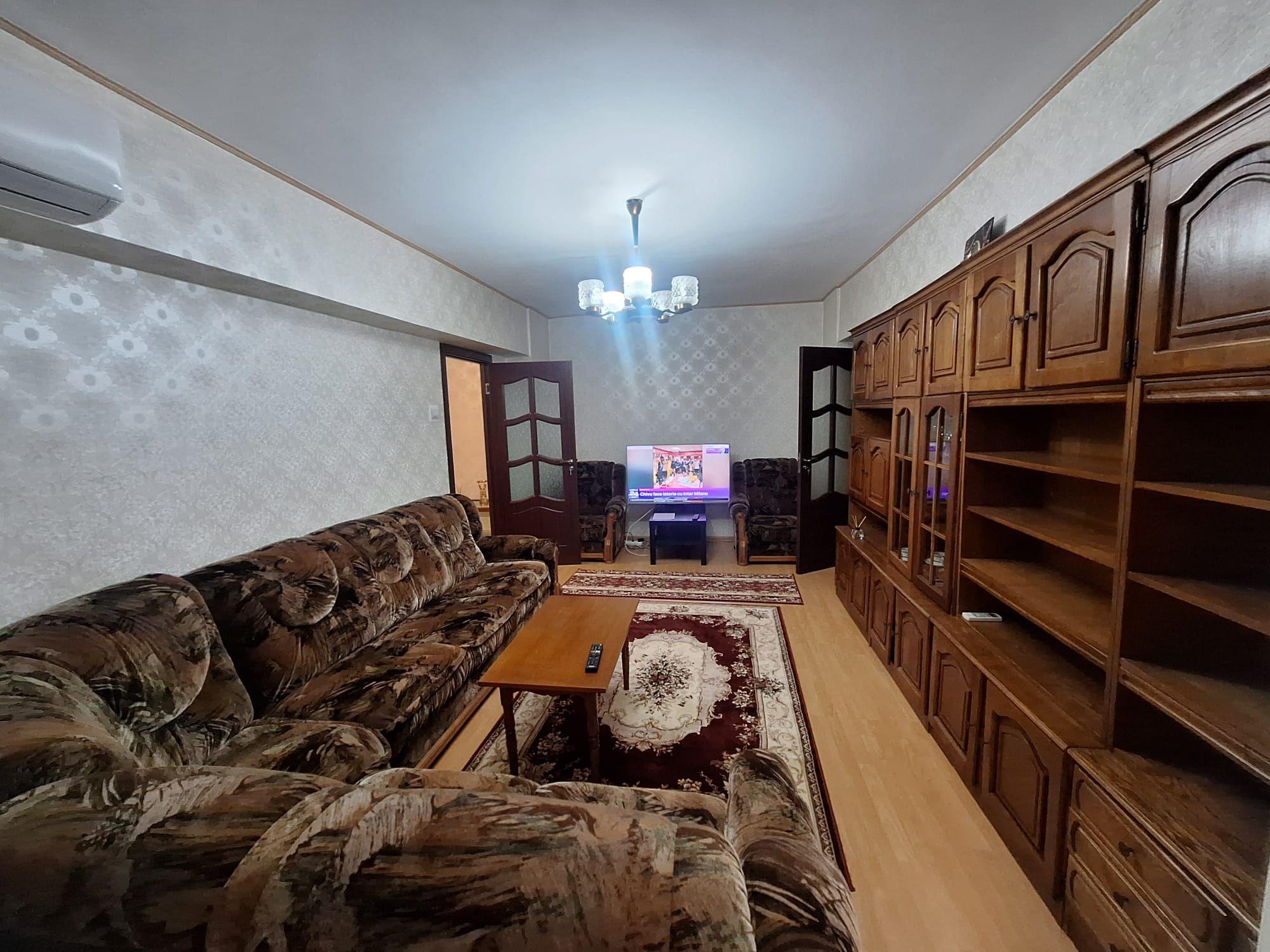 Apartament 3 camere de inchiriat - 1