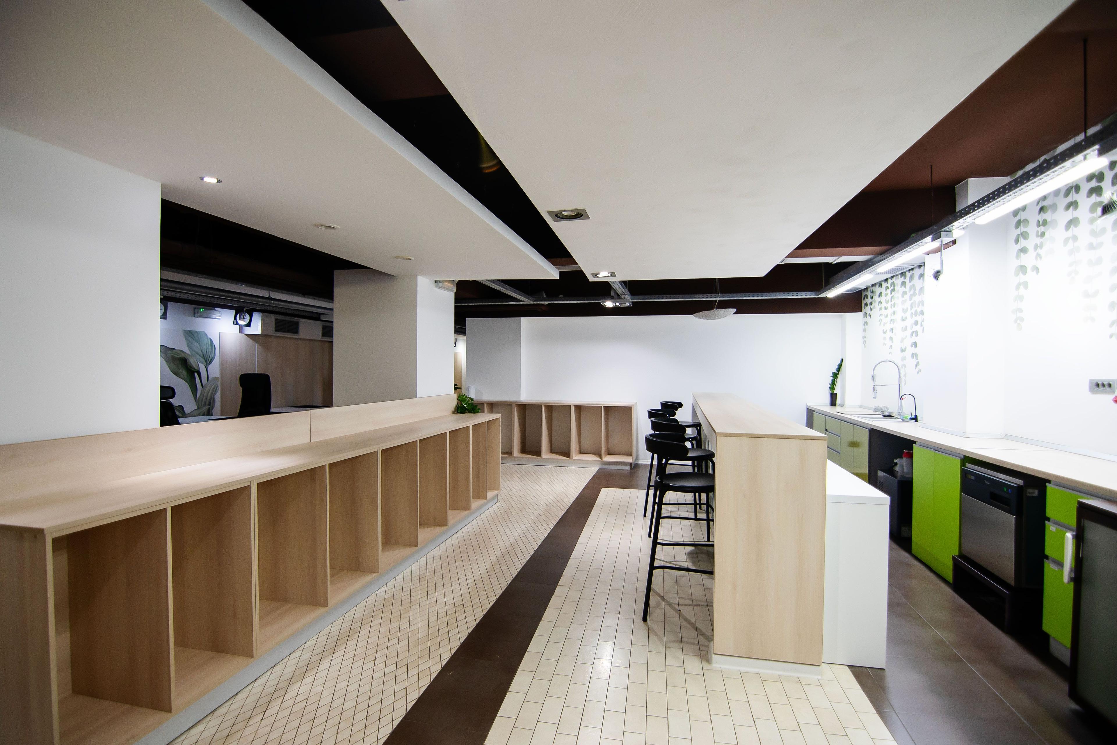Piata 1 Mai spatiu demisol 475 mp - 8