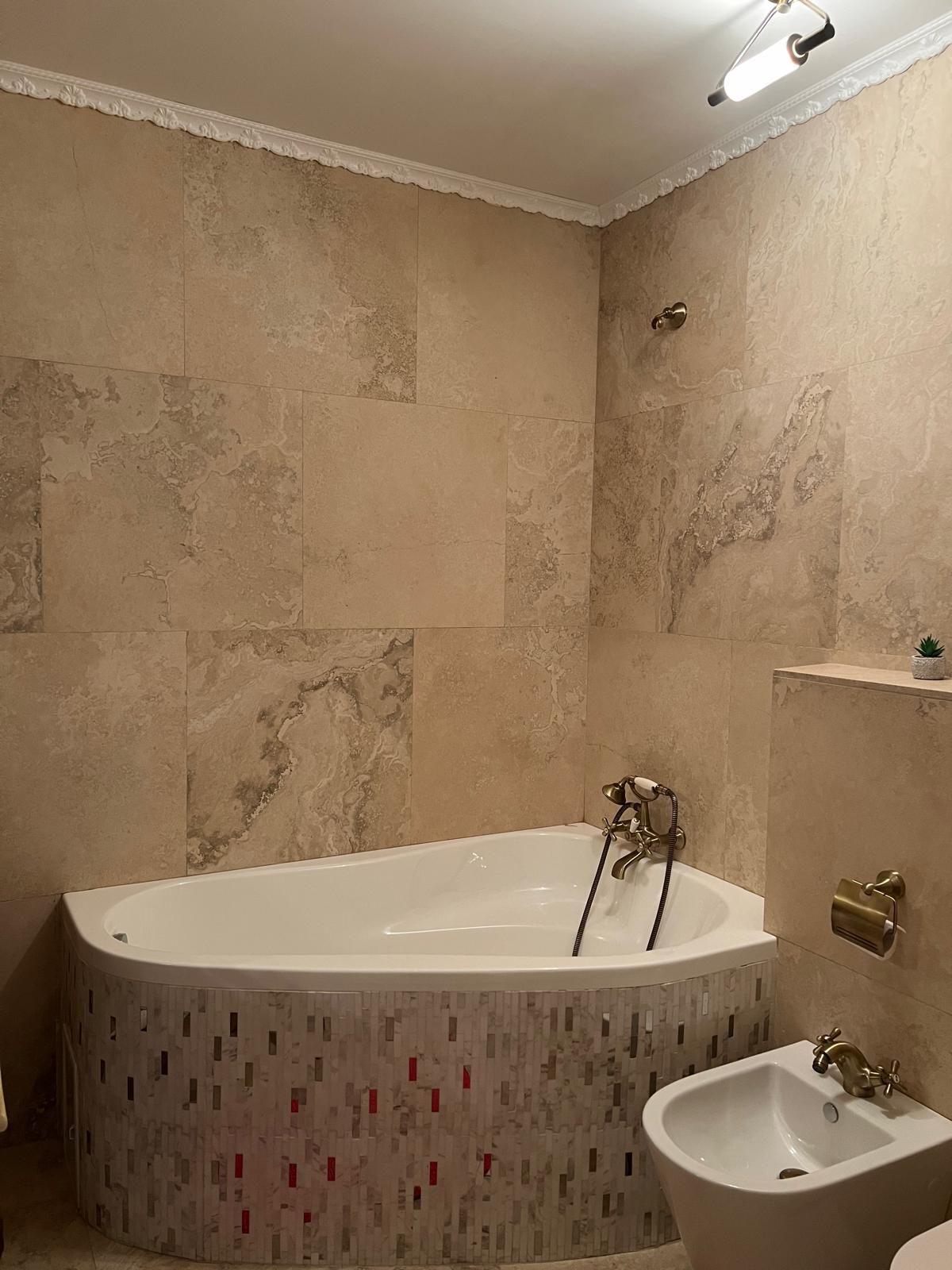 BRASADAS închiriază ap 3 cam etaj 5/8 Calea 13 Sept Marriott - 15