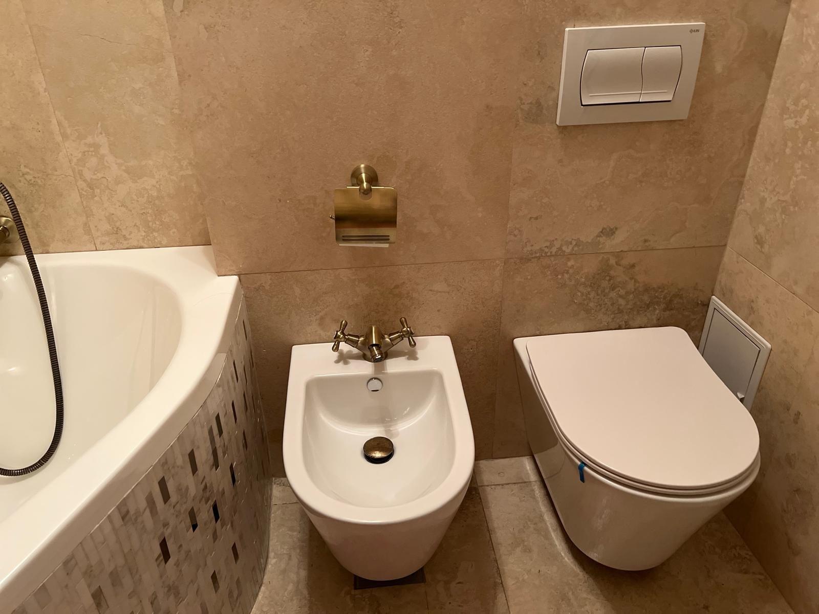 BRASADAS închiriază ap 3 cam etaj 5/8 Calea 13 Sept Marriott - 14