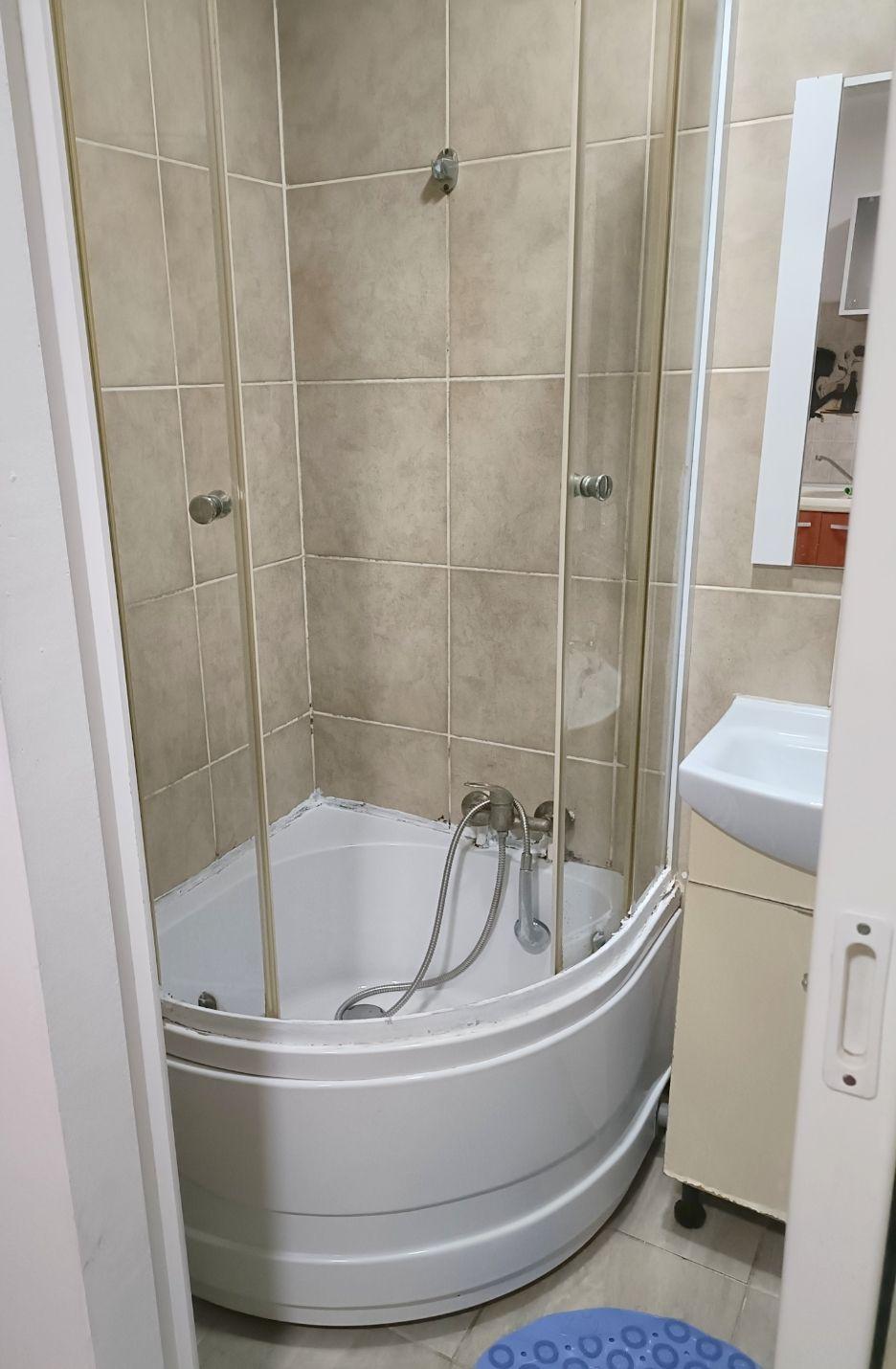 De vanzare garsoniera micro 40, et. 3/3, 27.000 euro - 4