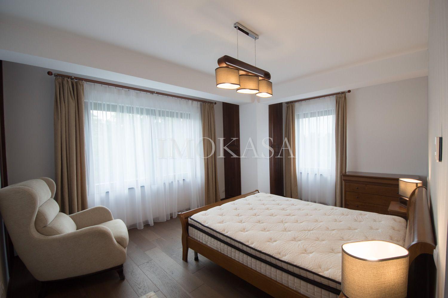 Apartament 3 cam cu balcon , 97 mp, cu vedere spre Parc Sub Arin - 4